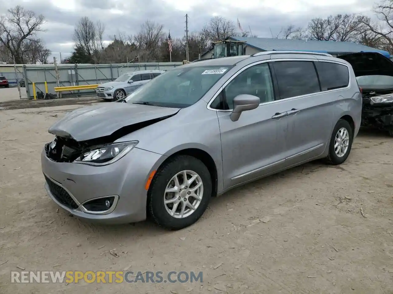 1 Photograph of a damaged car 2C4RC1BG1LR115912 CHRYSLER PACIFICA 2020