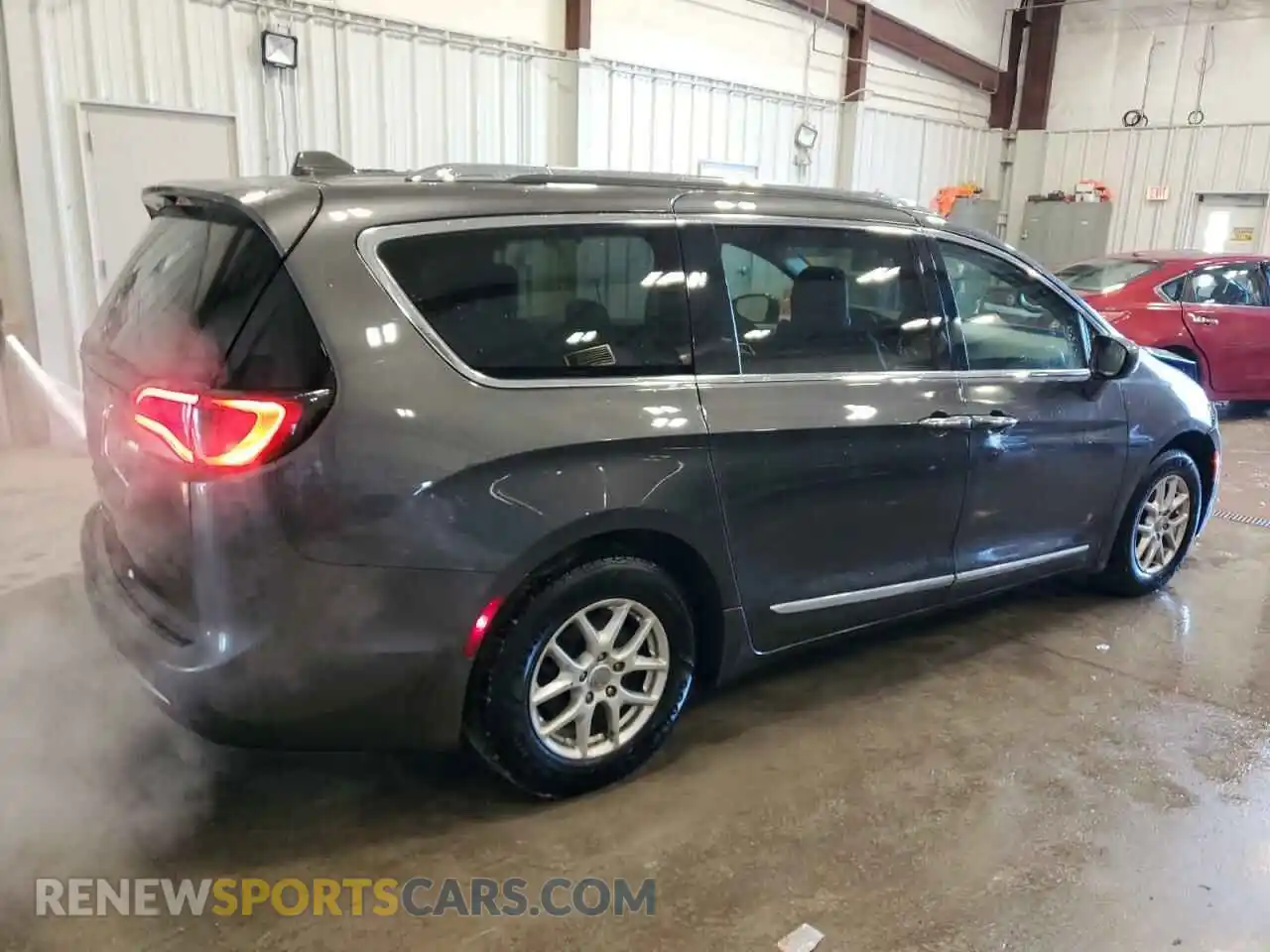 3 Photograph of a damaged car 2C4RC1BG1LR133648 CHRYSLER PACIFICA 2020