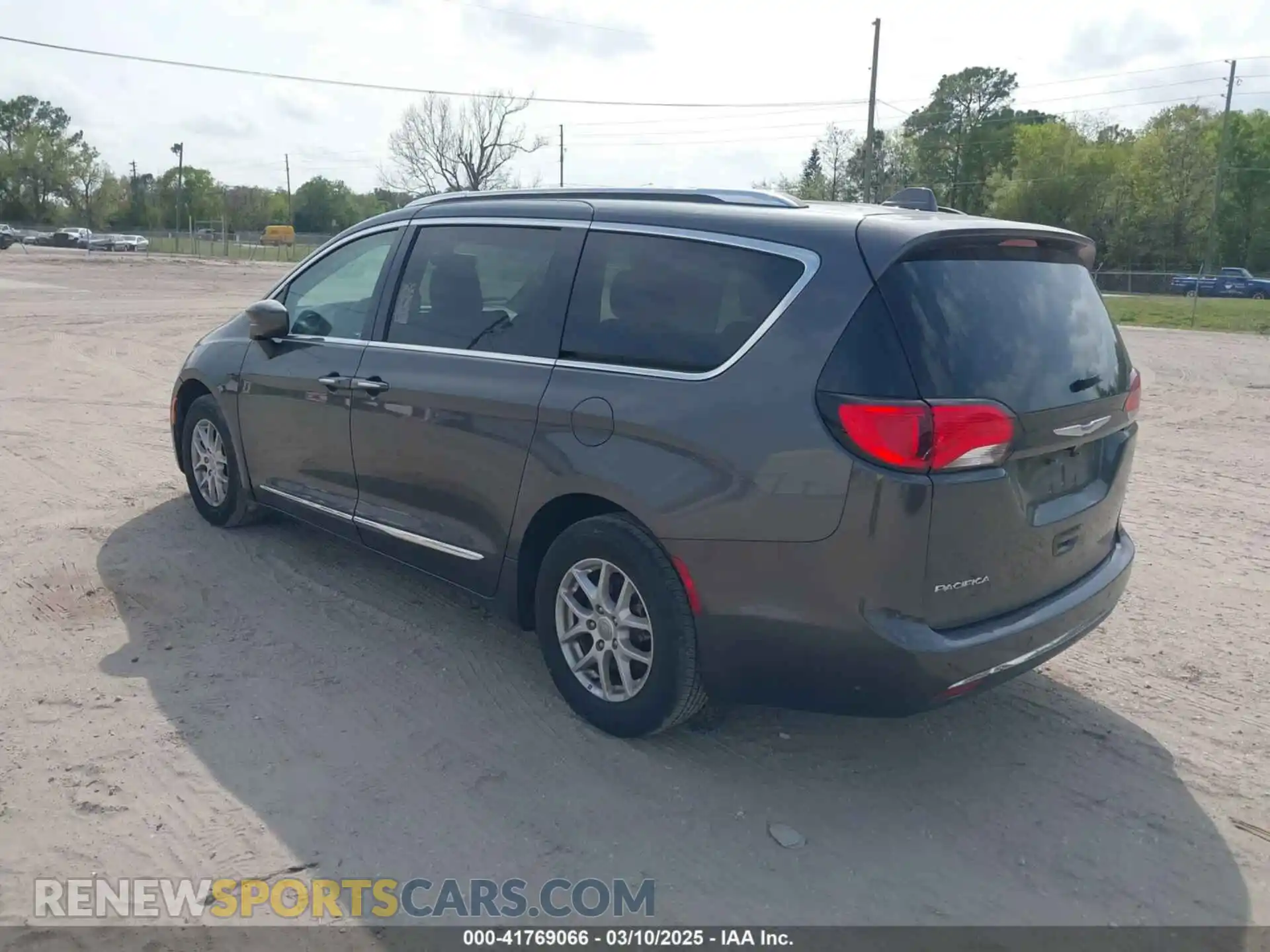 3 fotografías del automóvil dañado 2C4RC1BG6LR283903 CHRYSLER PACIFICA 2020