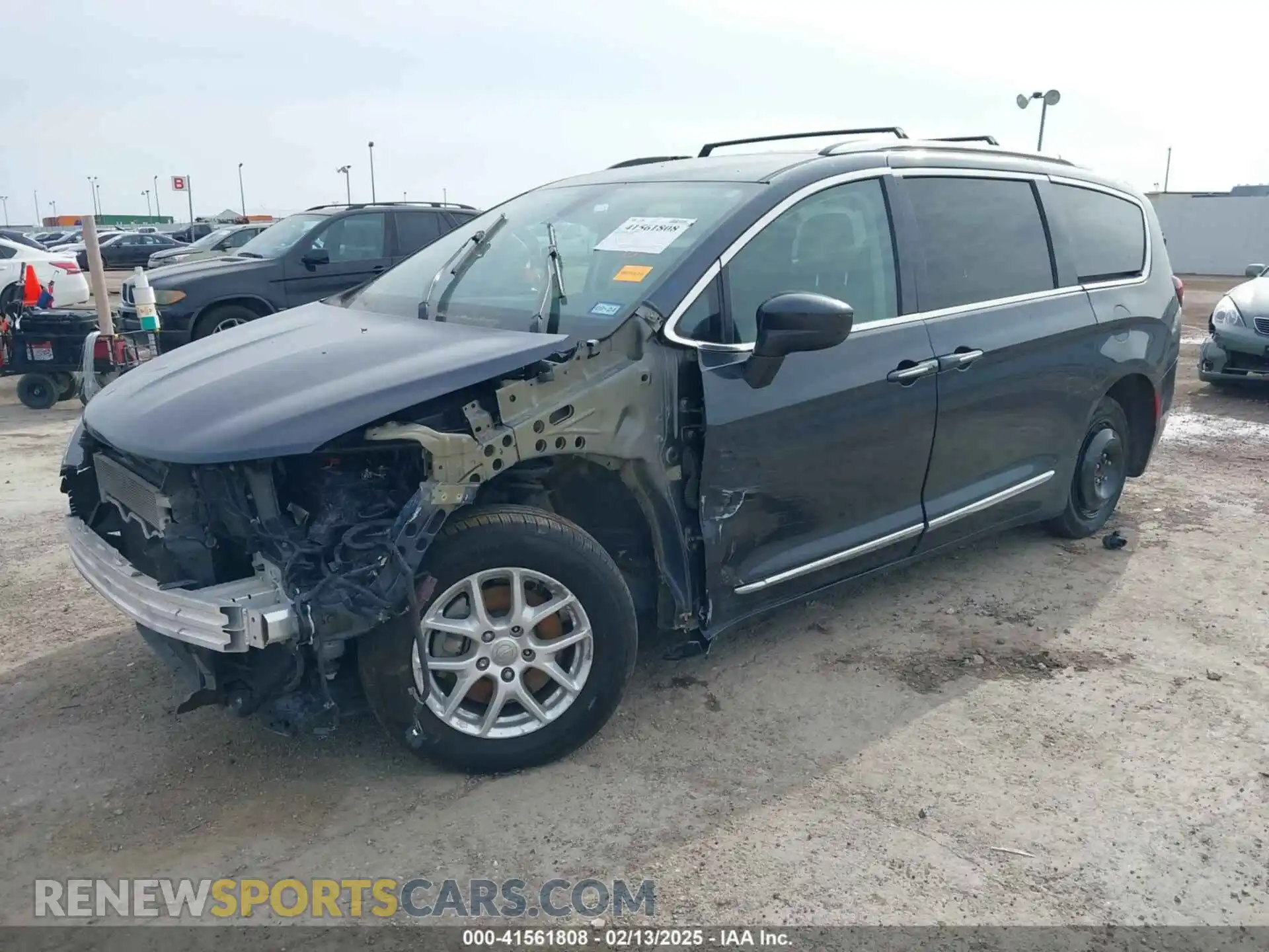 2 Photograph of a damaged car 2C4RC1BG7LR133489 CHRYSLER PACIFICA 2020