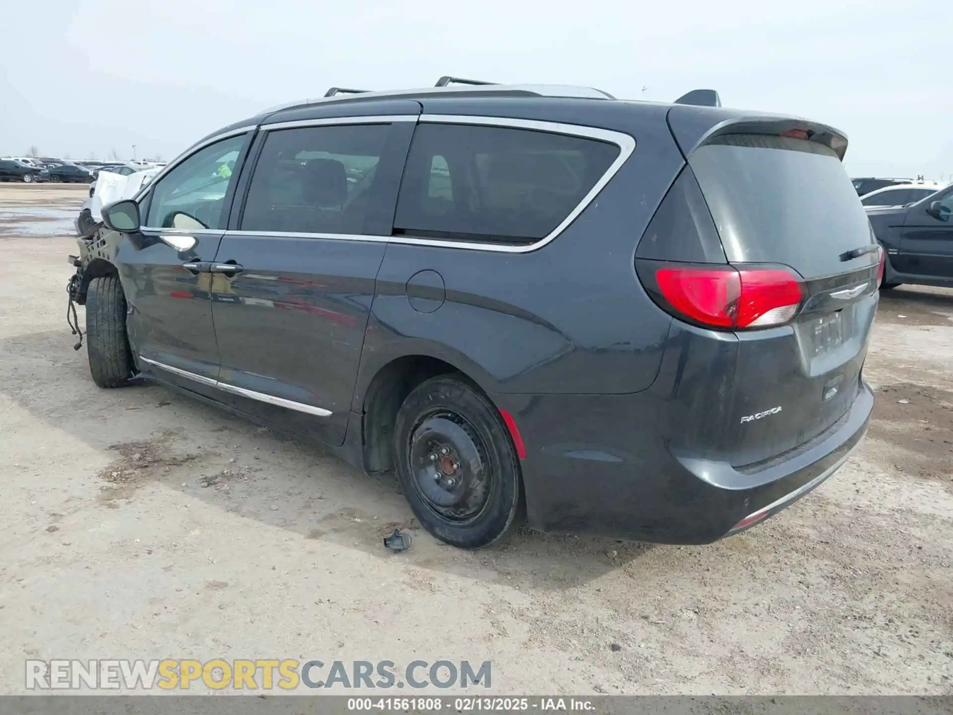 3 Photograph of a damaged car 2C4RC1BG7LR133489 CHRYSLER PACIFICA 2020