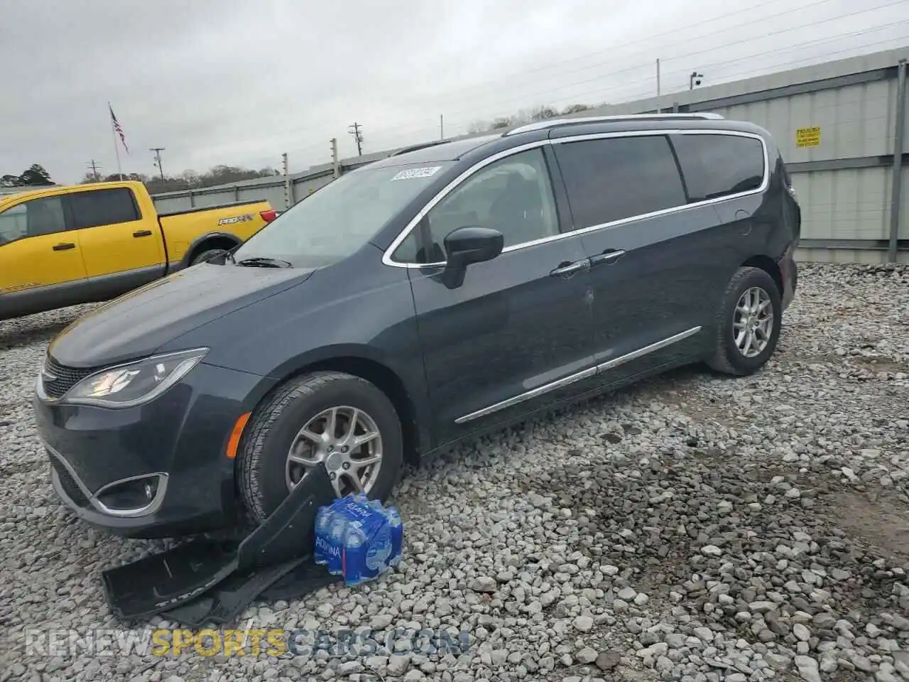 1 Photograph of a damaged car 2C4RC1BG7LR269153 CHRYSLER PACIFICA 2020