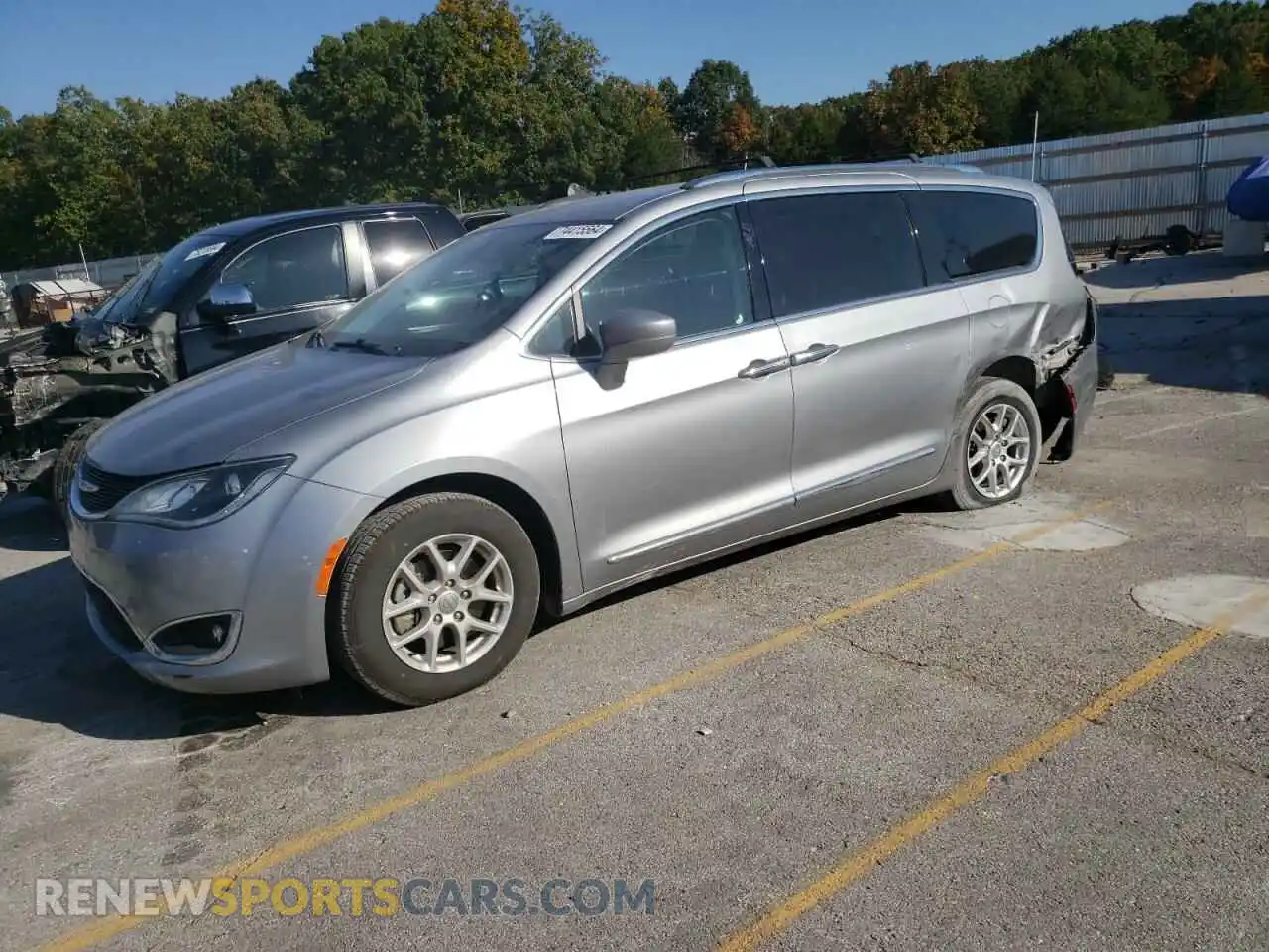 1 Photograph of a damaged car 2C4RC1BGXLR130697 CHRYSLER PACIFICA 2020