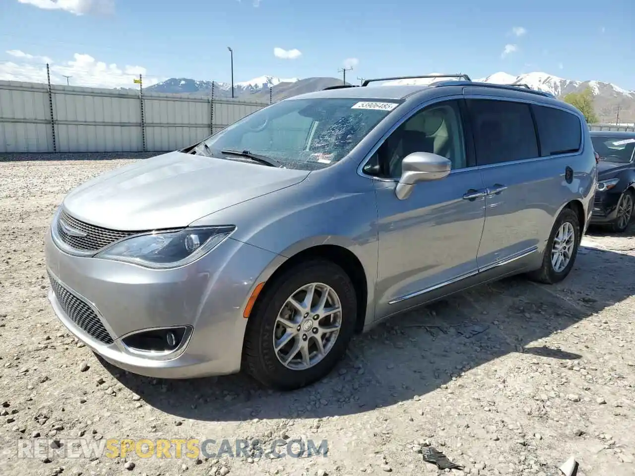 1 Photograph of a damaged car 2C4RC1BGXLR268658 CHRYSLER PACIFICA 2020