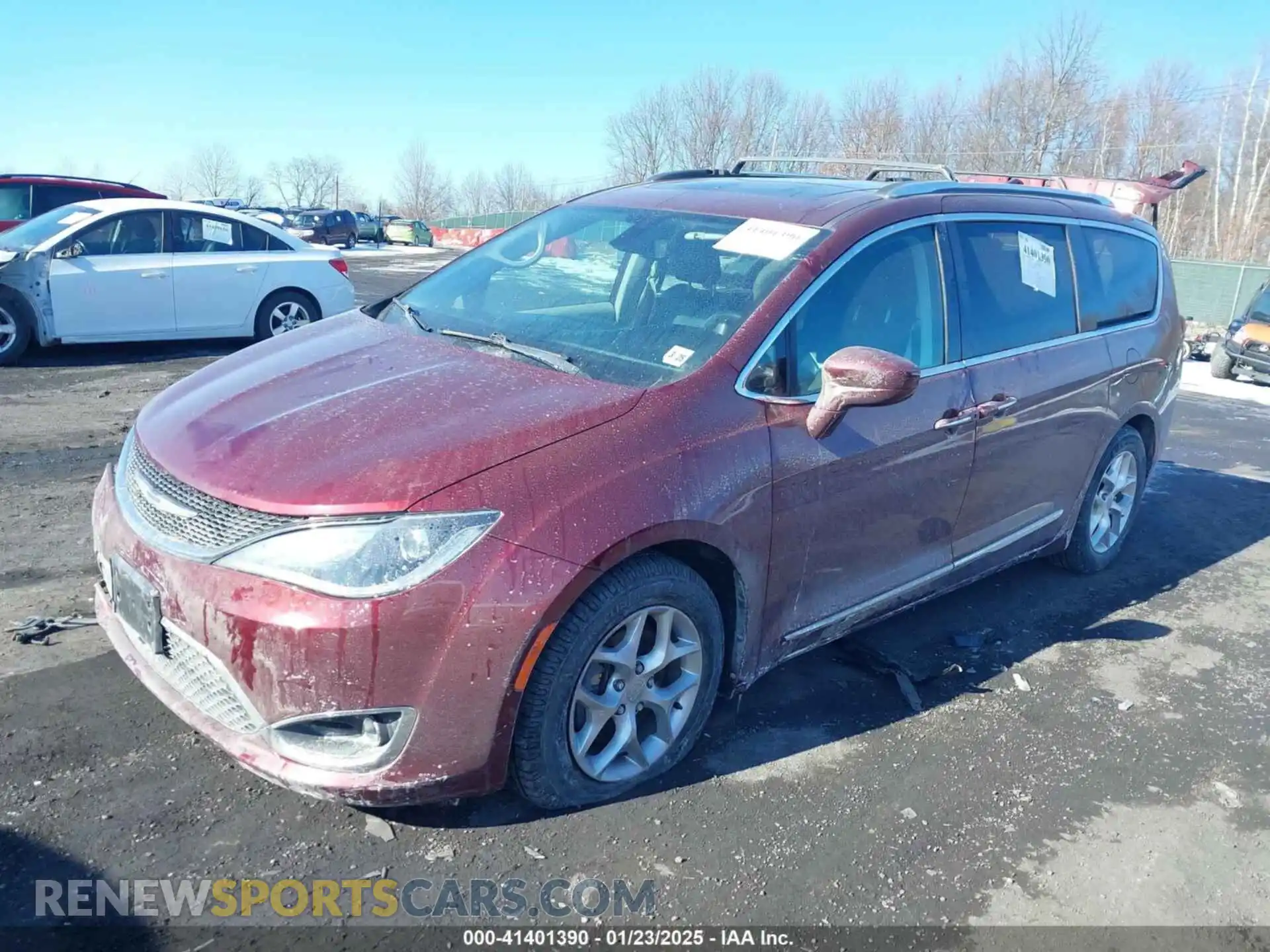 2 Photograph of a damaged car 2C4RC1EG6LR110801 CHRYSLER PACIFICA 2020