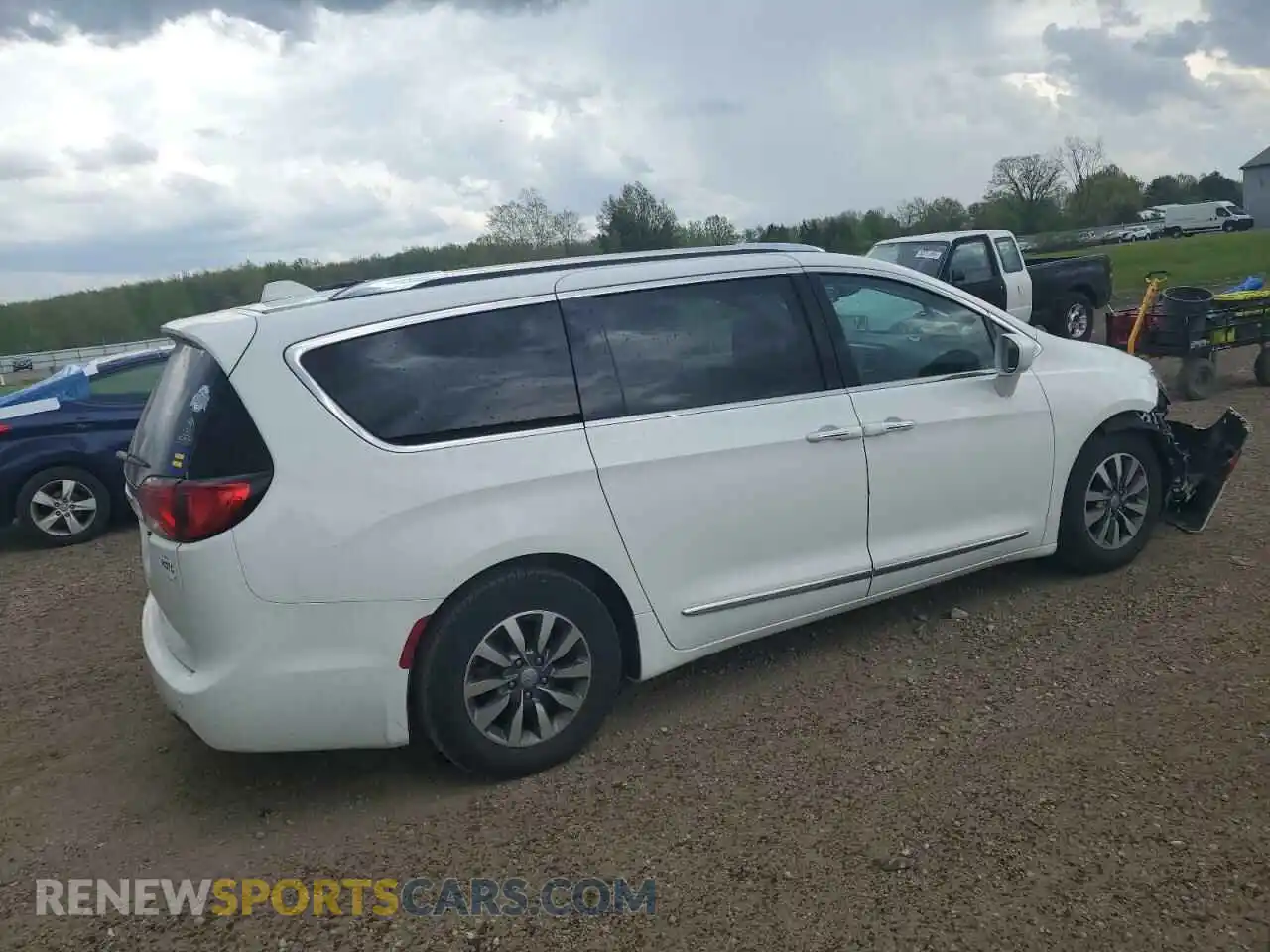 3 Photograph of a damaged car 2C4RC1EG8LR281047 CHRYSLER PACIFICA 2020