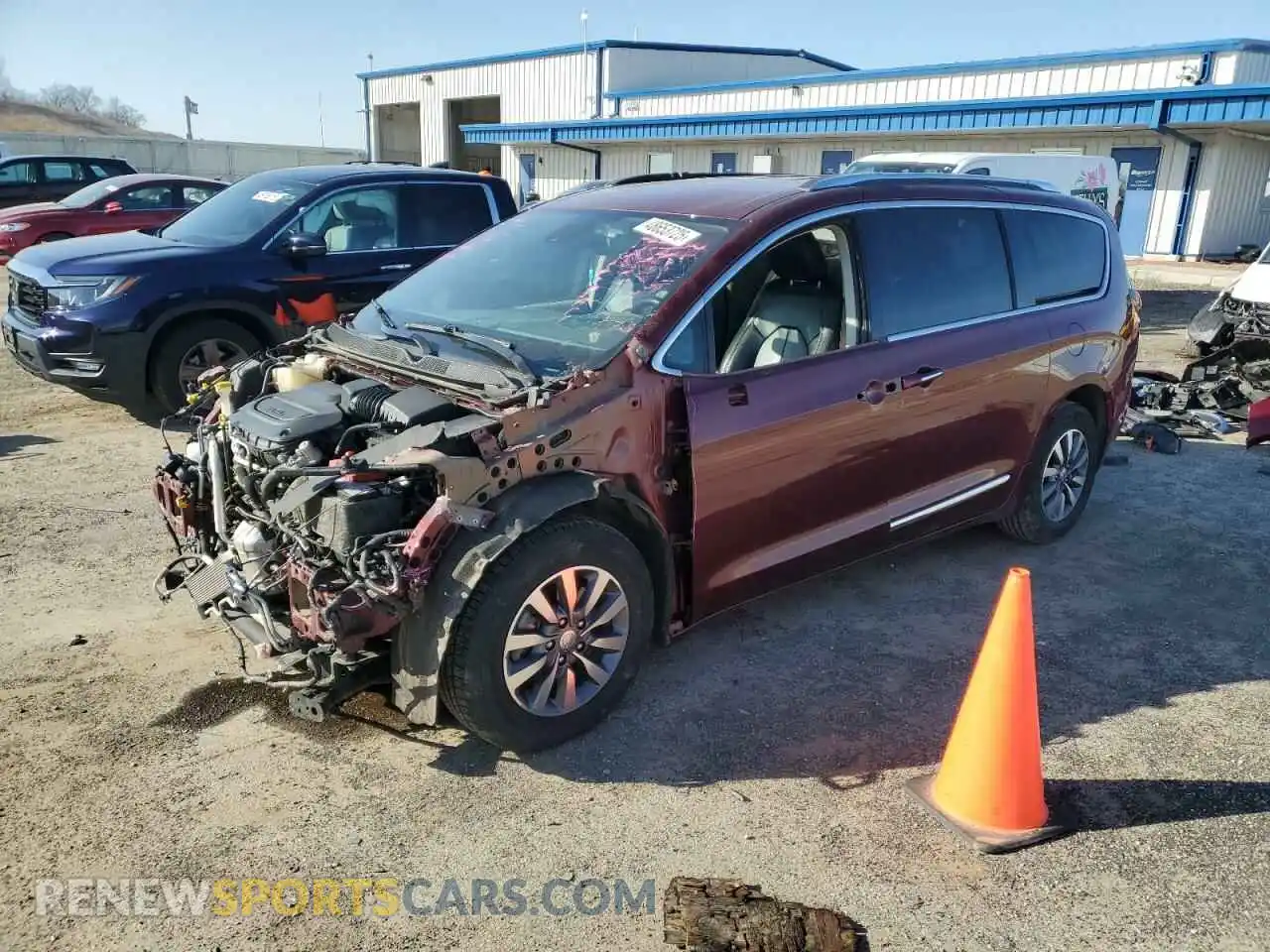 1 Photograph of a damaged car 2C4RC1EG9LR273295 CHRYSLER PACIFICA 2020
