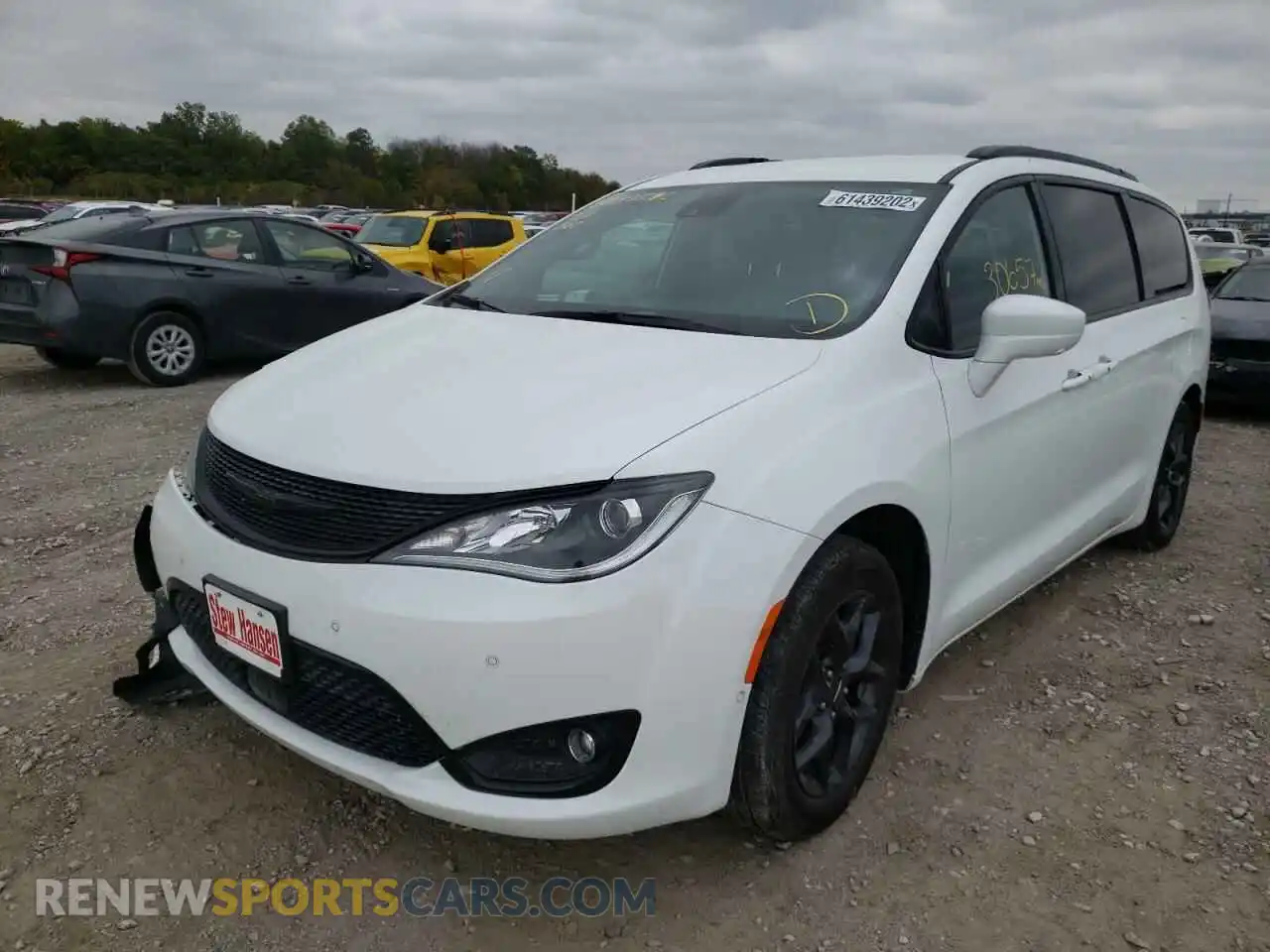 2 Photograph of a damaged car 2C4RC1EGXLR287058 CHRYSLER PACIFICA 2020