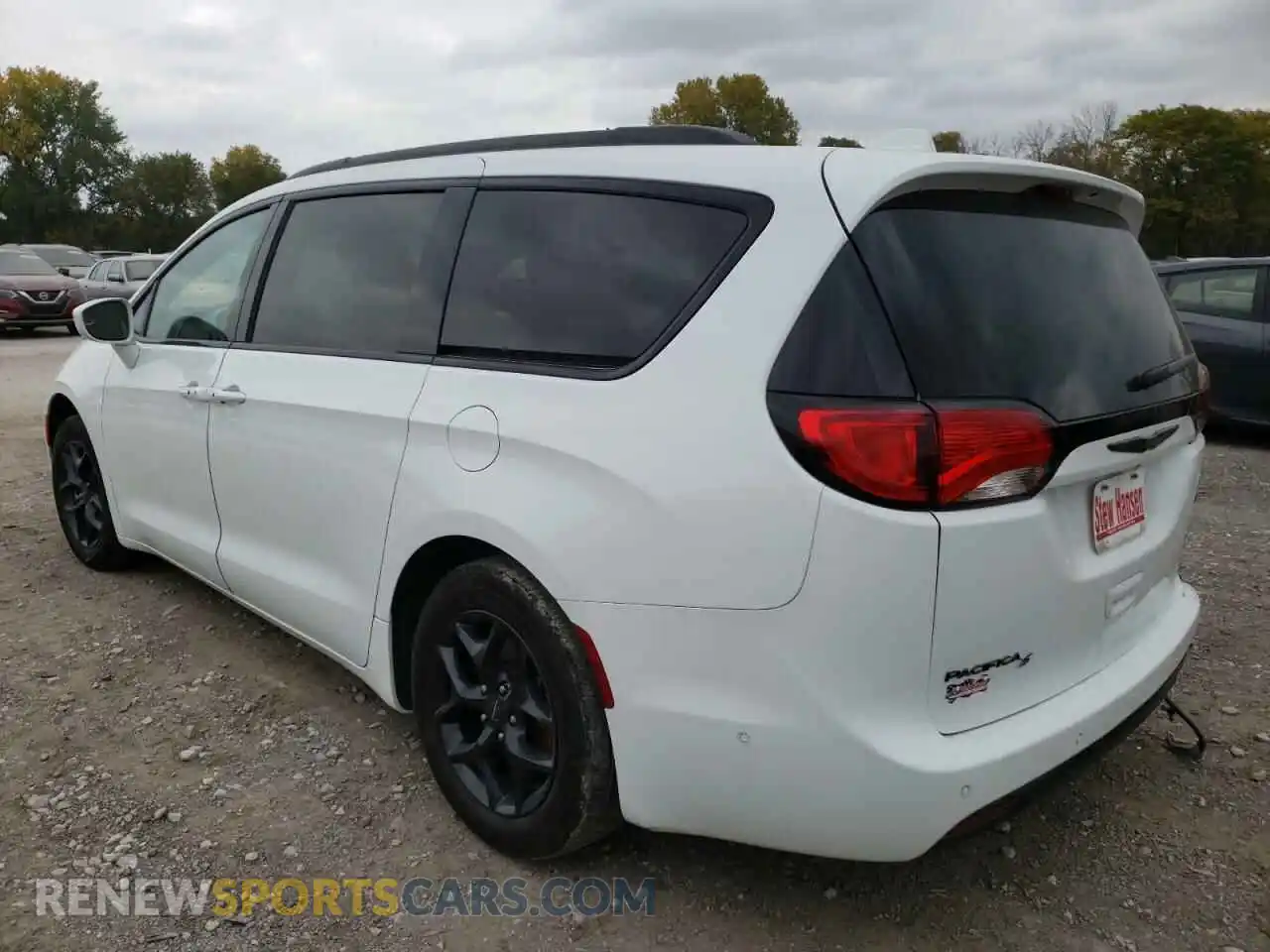 3 Photograph of a damaged car 2C4RC1EGXLR287058 CHRYSLER PACIFICA 2020