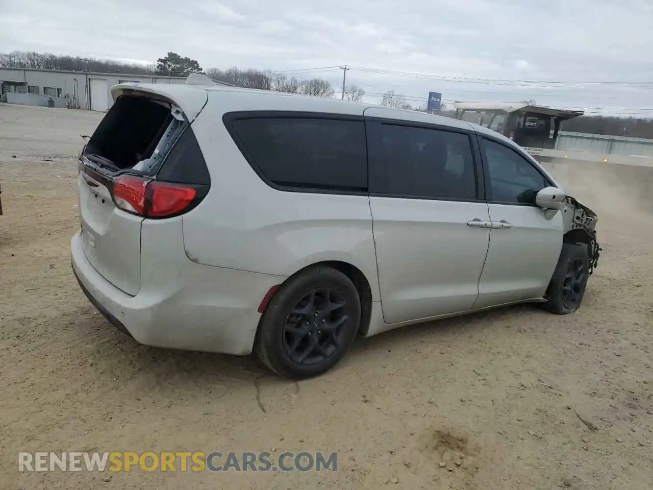 3 Photograph of a damaged car 2C4RC1FG4LR236024 CHRYSLER PACIFICA 2020