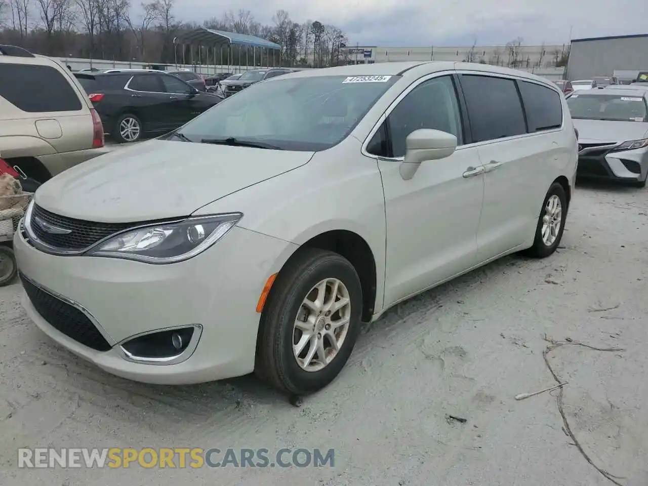 1 Photograph of a damaged car 2C4RC1FG5LR152522 CHRYSLER PACIFICA 2020