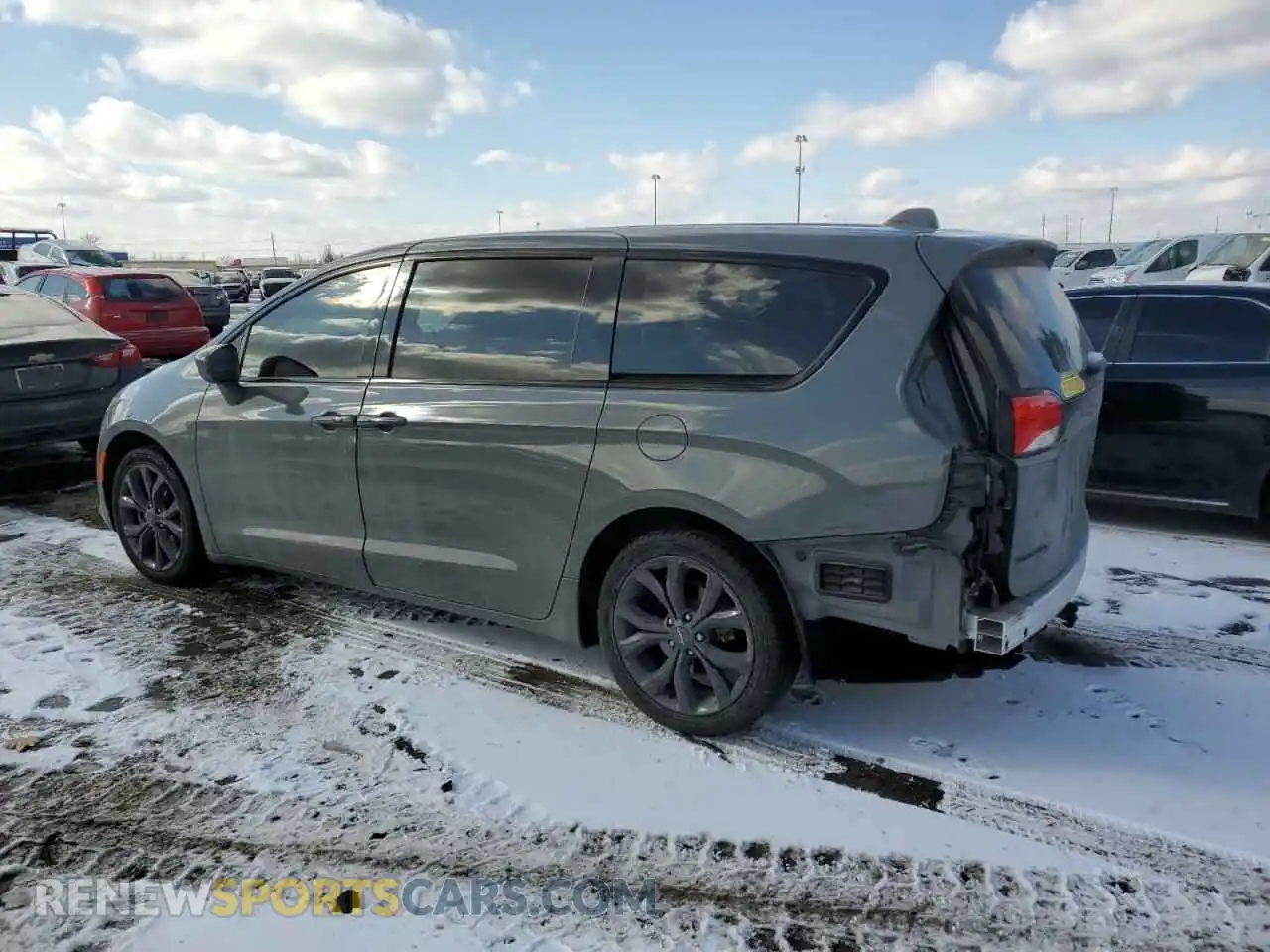 2 Photograph of a damaged car 2C4RC1FG6LR140766 CHRYSLER PACIFICA 2020