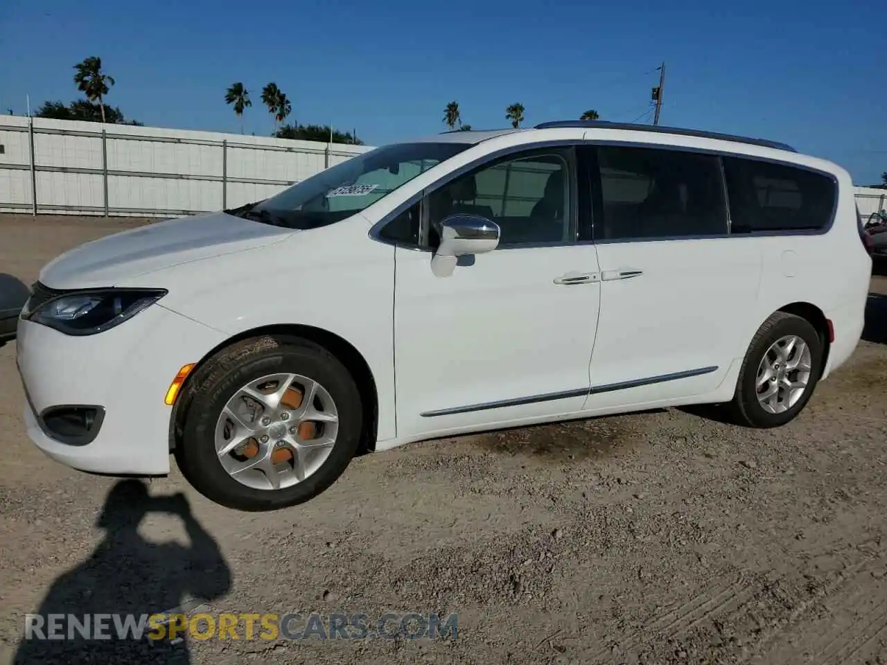1 Photograph of a damaged car 2C4RC1GG2LR144151 CHRYSLER PACIFICA 2020