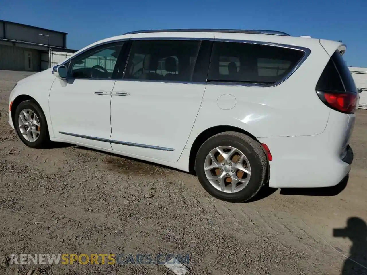 2 Photograph of a damaged car 2C4RC1GG2LR144151 CHRYSLER PACIFICA 2020
