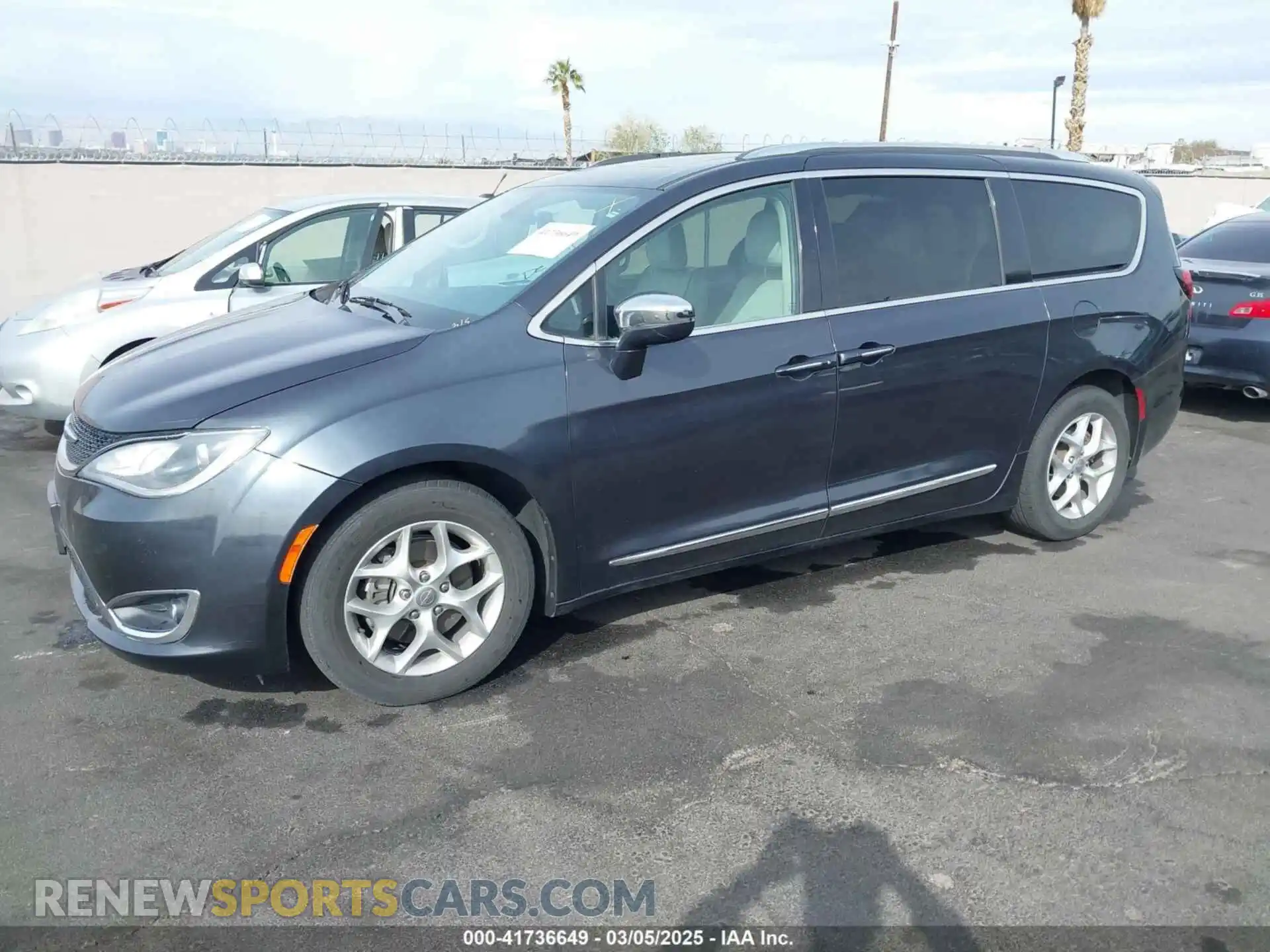 2 Photograph of a damaged car 2C4RC1GG4LR156463 CHRYSLER PACIFICA 2020