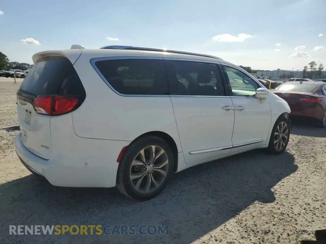 3 Photograph of a damaged car 2C4RC1GG4LR239892 CHRYSLER PACIFICA 2020