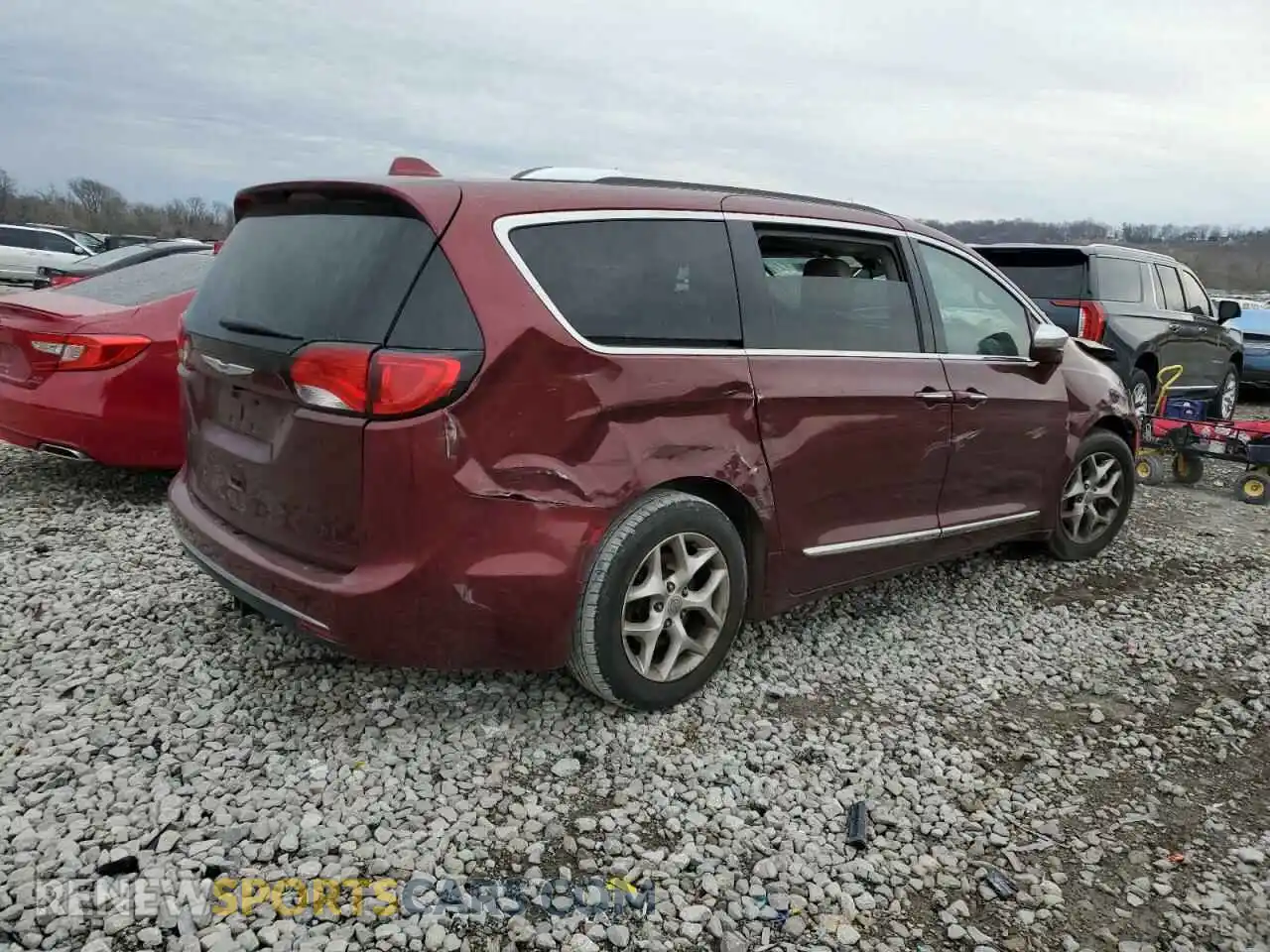 3 Фотография поврежденного автомобиля 2C4RC1GG7LR143660 CHRYSLER PACIFICA 2020