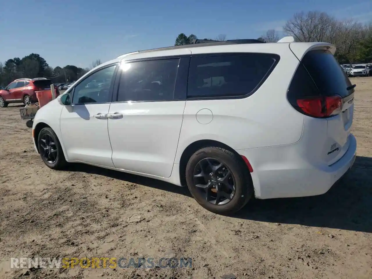 2 Photograph of a damaged car 2C4RC1GGXLR173199 CHRYSLER PACIFICA 2020