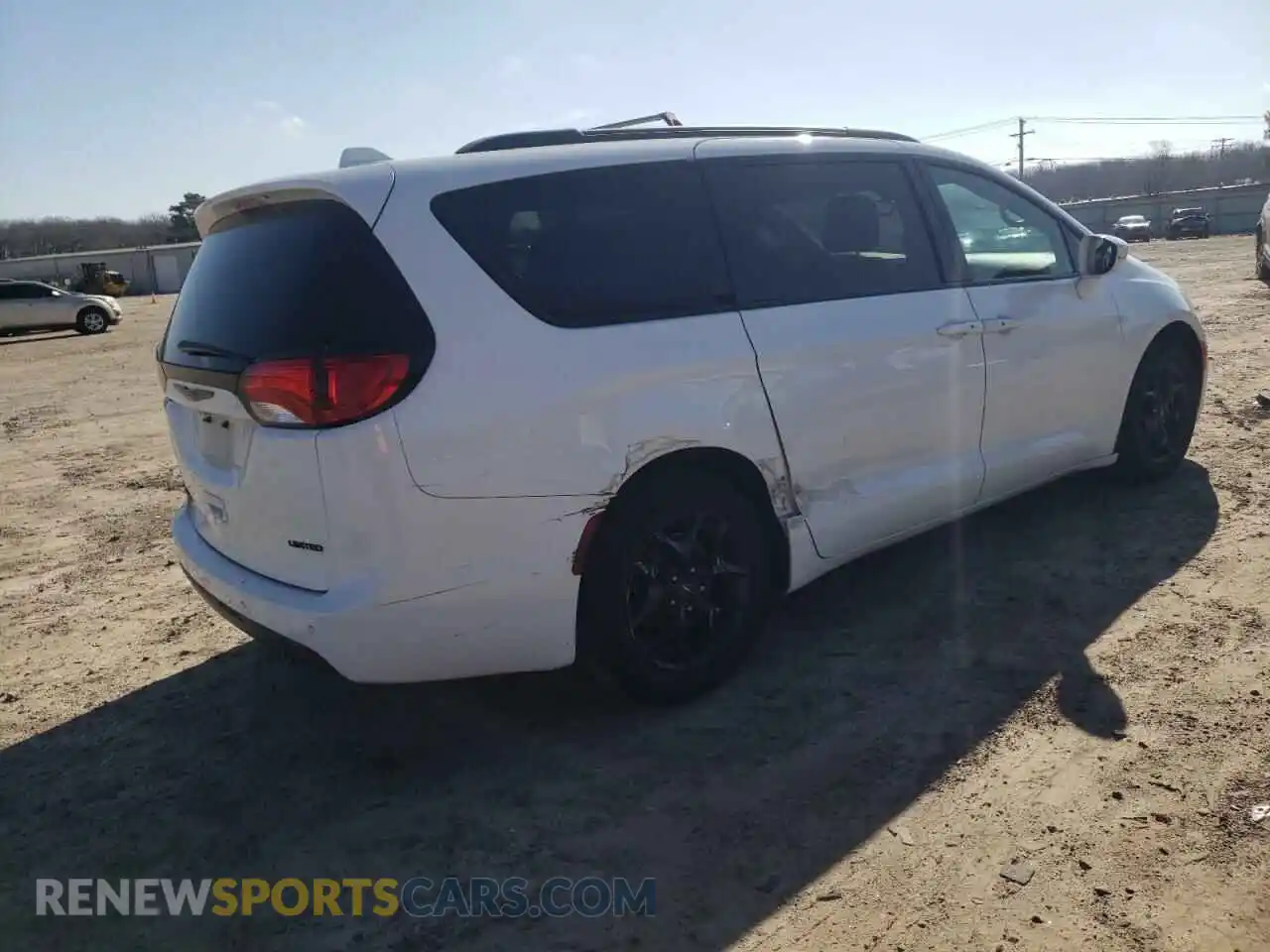 3 Photograph of a damaged car 2C4RC1GGXLR173199 CHRYSLER PACIFICA 2020