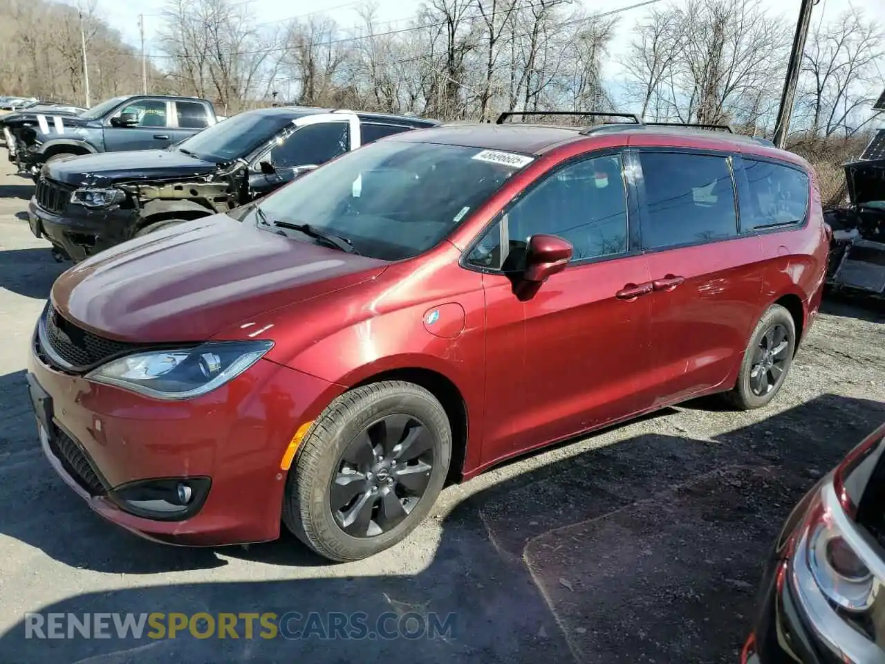 1 Photograph of a damaged car 2C4RC1N78LR277788 CHRYSLER PACIFICA 2020