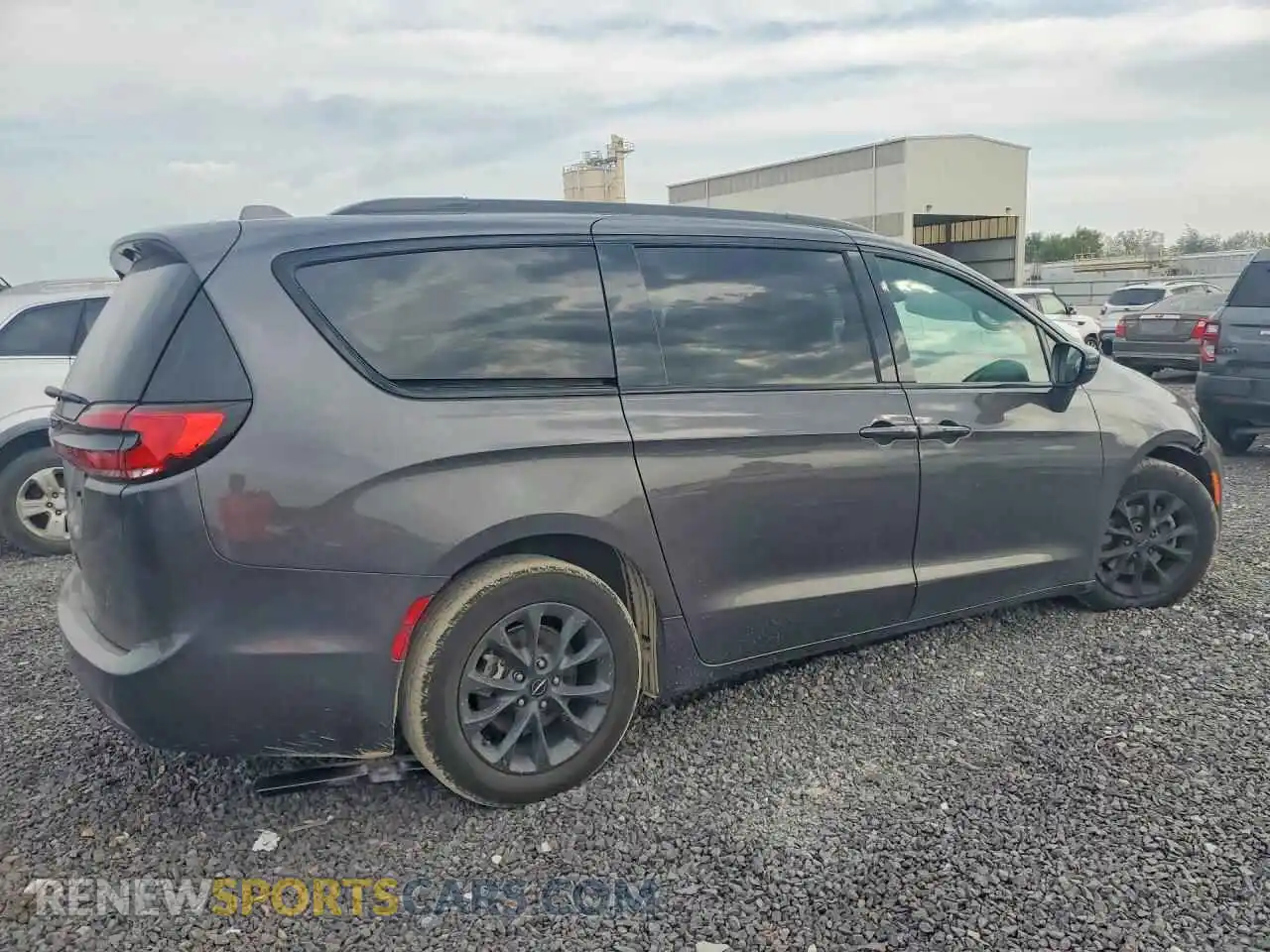 3 Фотография поврежденного автомобиля 2C4RC1BG0MR571966 CHRYSLER PACIFICA 2021