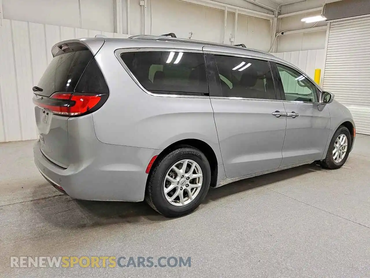 3 Photograph of a damaged car 2C4RC1BG3MR591077 CHRYSLER PACIFICA 2021