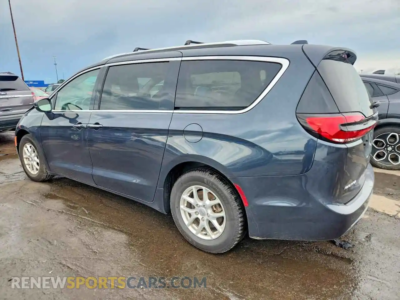 2 Photograph of a damaged car 2C4RC1BG4MR555785 CHRYSLER PACIFICA 2021