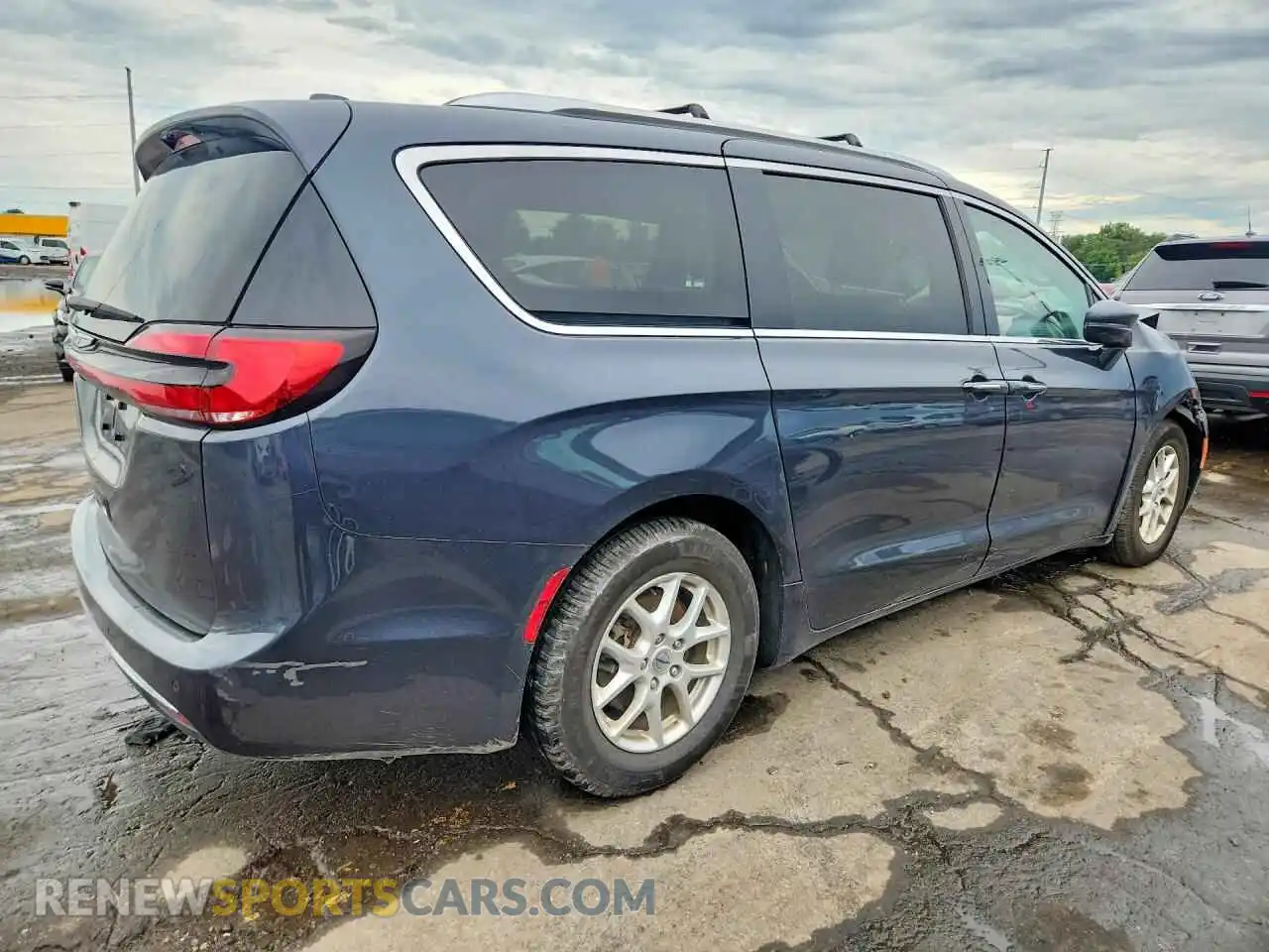 3 Photograph of a damaged car 2C4RC1BG4MR555785 CHRYSLER PACIFICA 2021