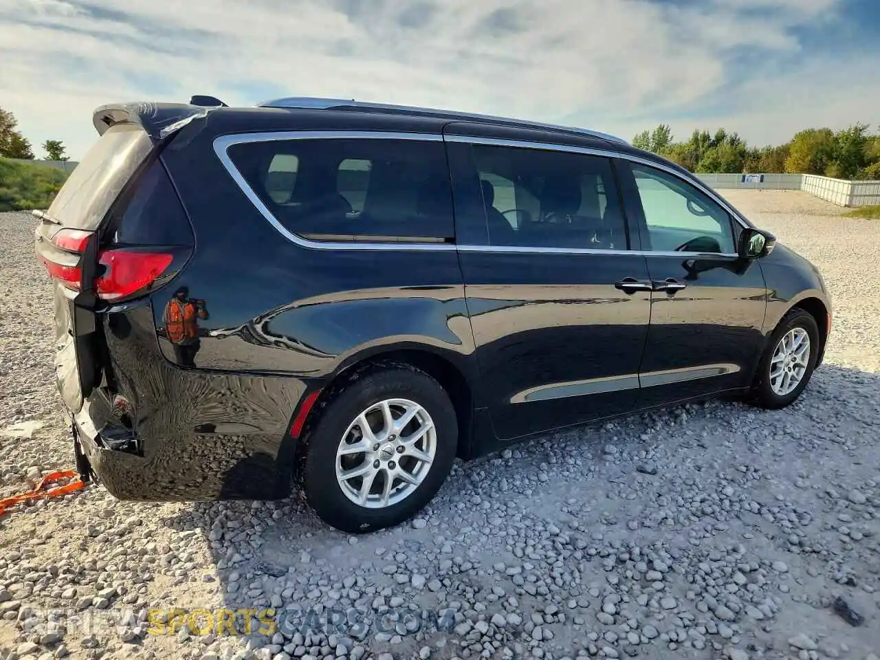3 Photograph of a damaged car 2C4RC1BG6MR521461 CHRYSLER PACIFICA 2021