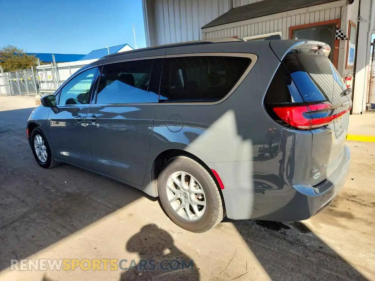 2 fotografías del automóvil dañado 2C4RC1BG6MR576220 CHRYSLER PACIFICA 2021
