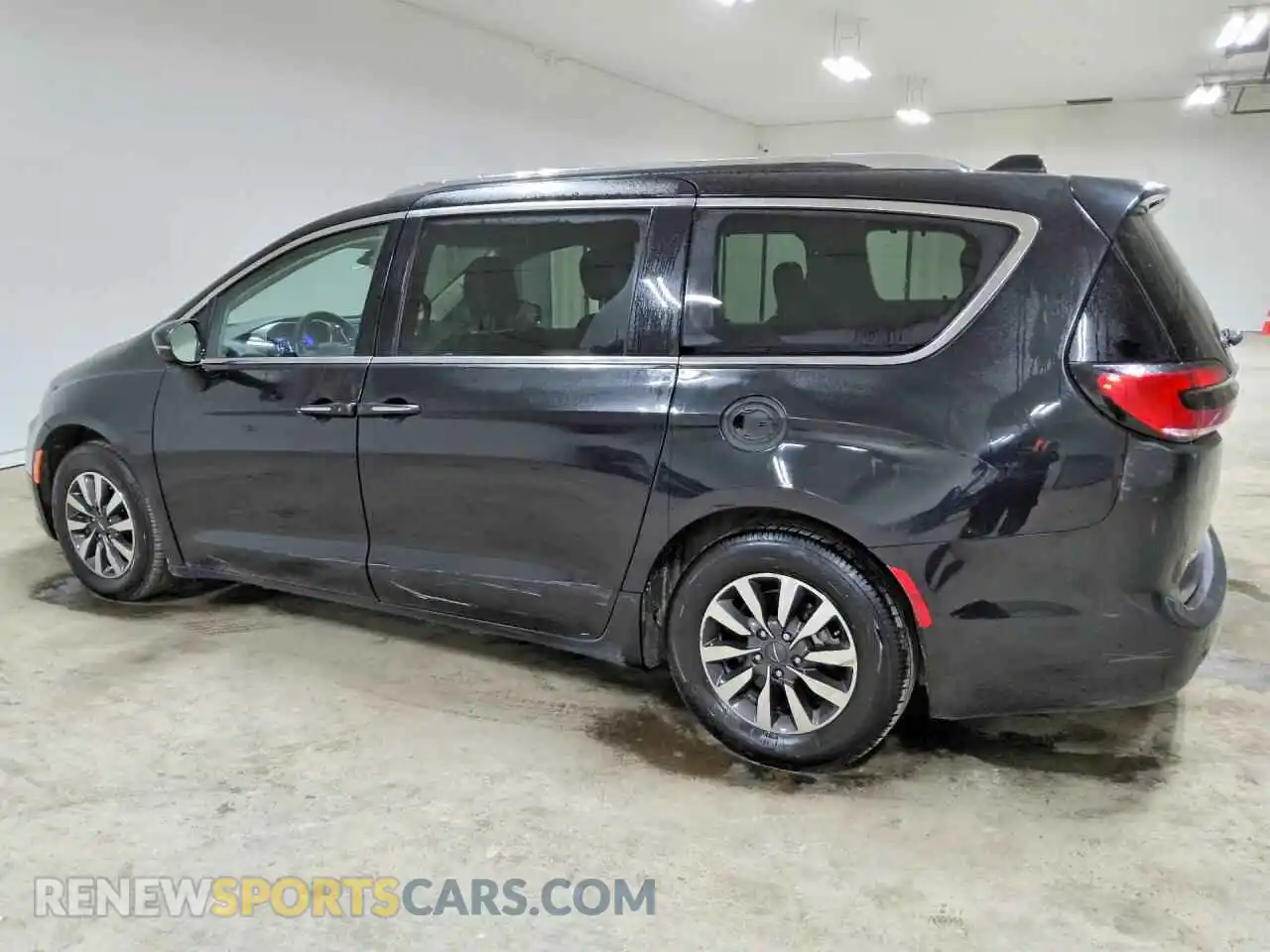 2 Фотография поврежденного автомобиля 2C4RC1BG8MR502930 CHRYSLER PACIFICA 2021