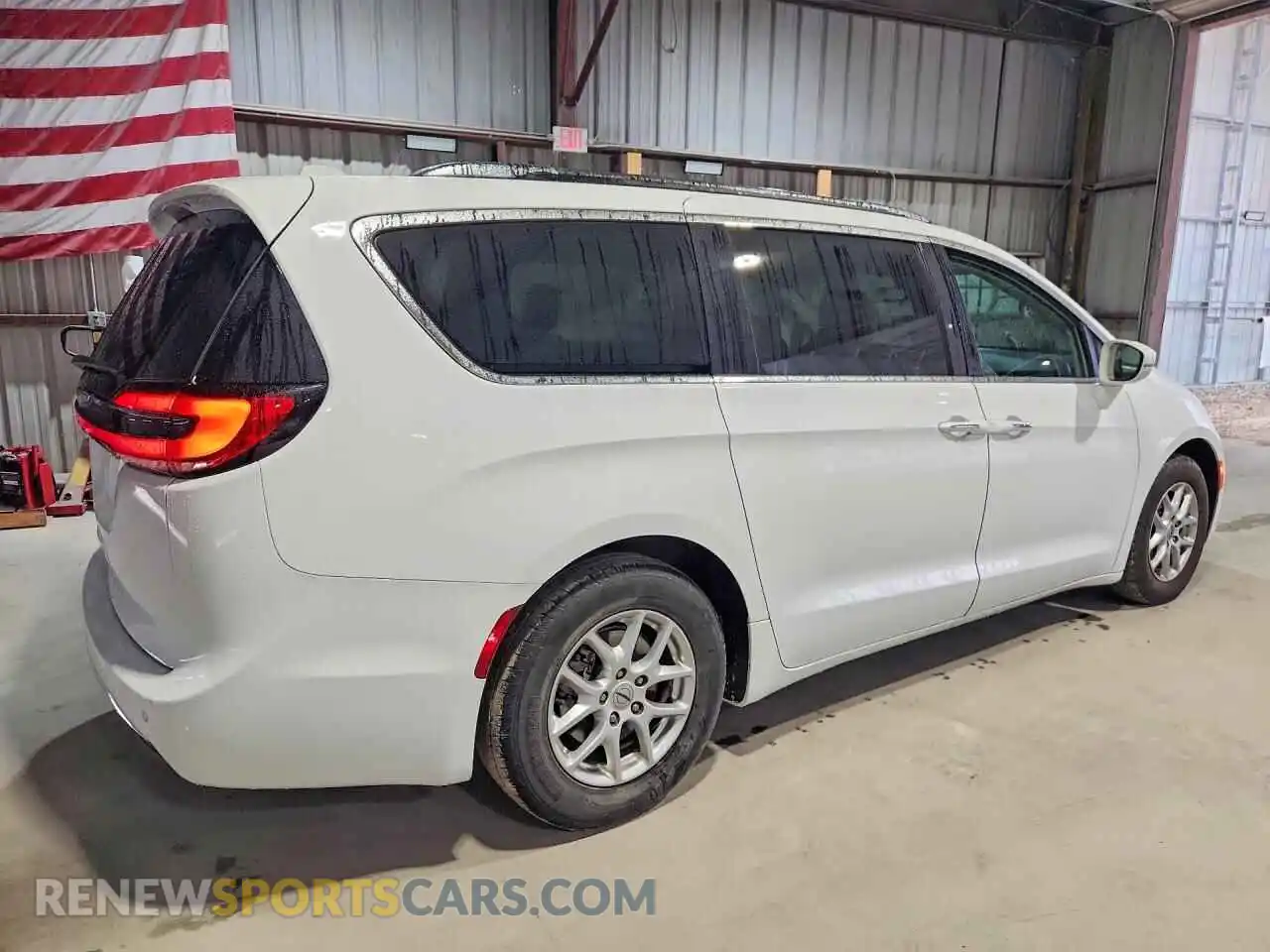3 Photograph of a damaged car 2C4RC1BG8MR588997 CHRYSLER PACIFICA 2021