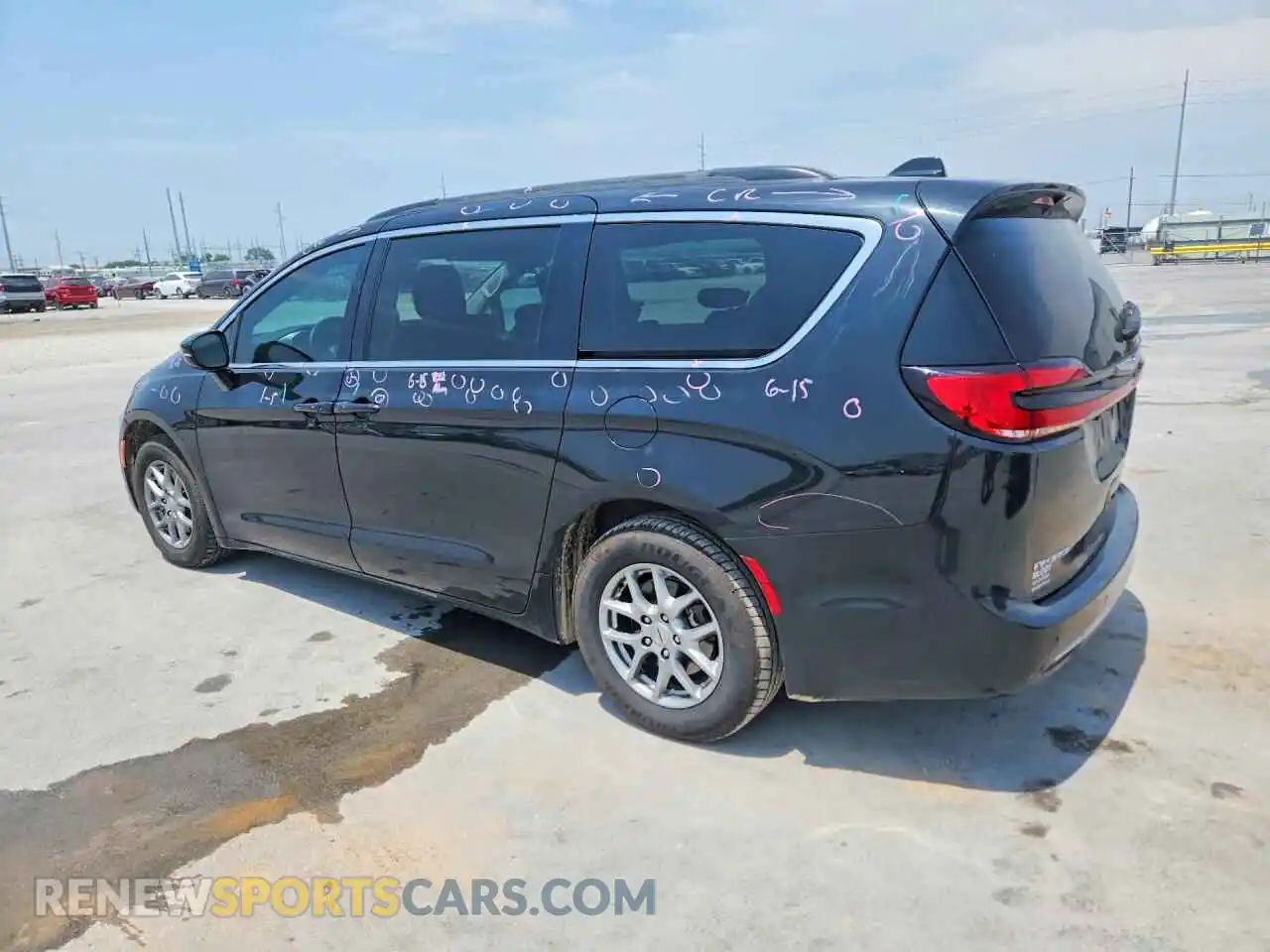 2 Photograph of a damaged car 2C4RC1FG4MR587565 CHRYSLER PACIFICA 2021