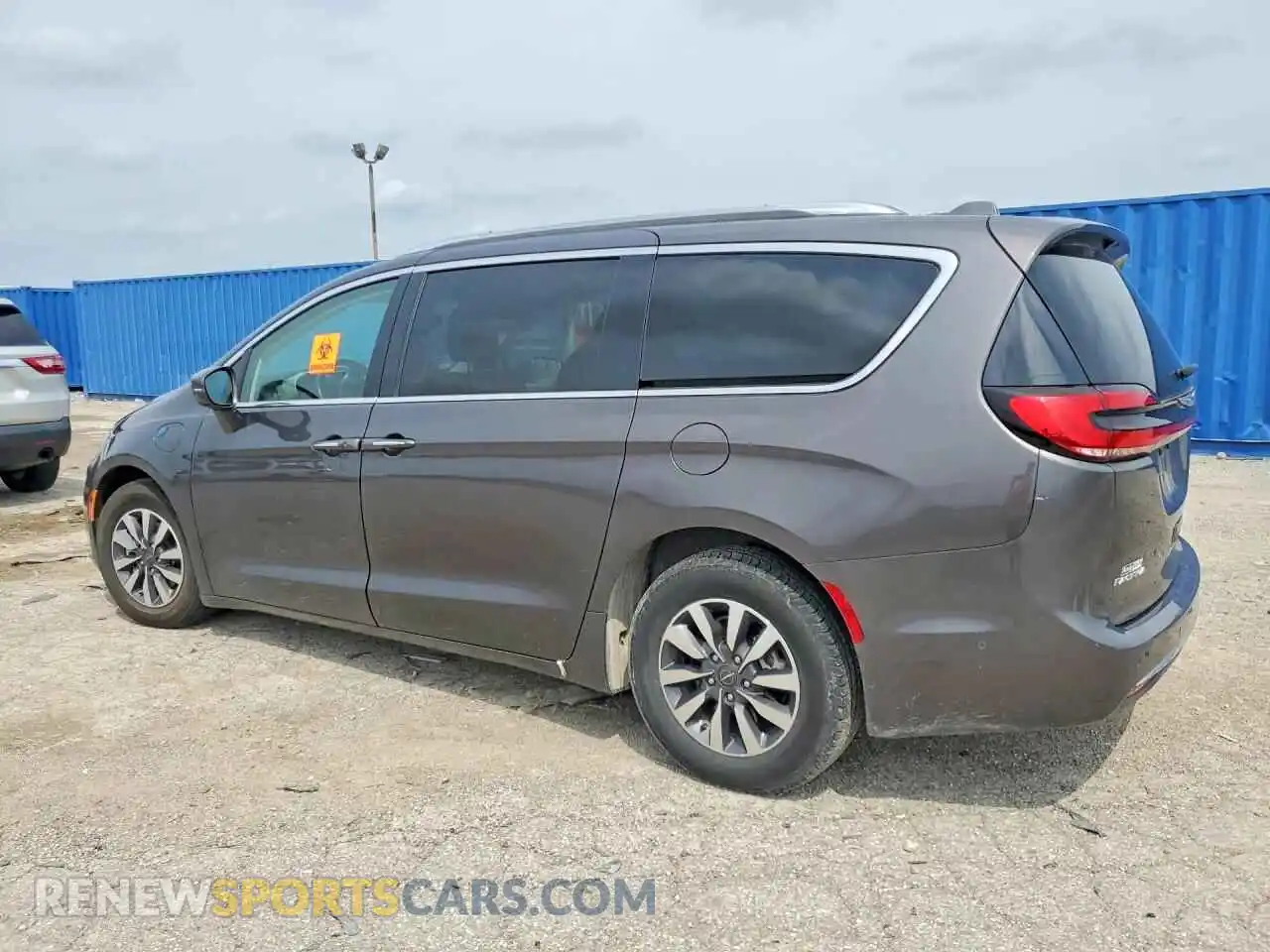 2 Photograph of a damaged car 2C4RC1L75MR596330 CHRYSLER PACIFICA 2021