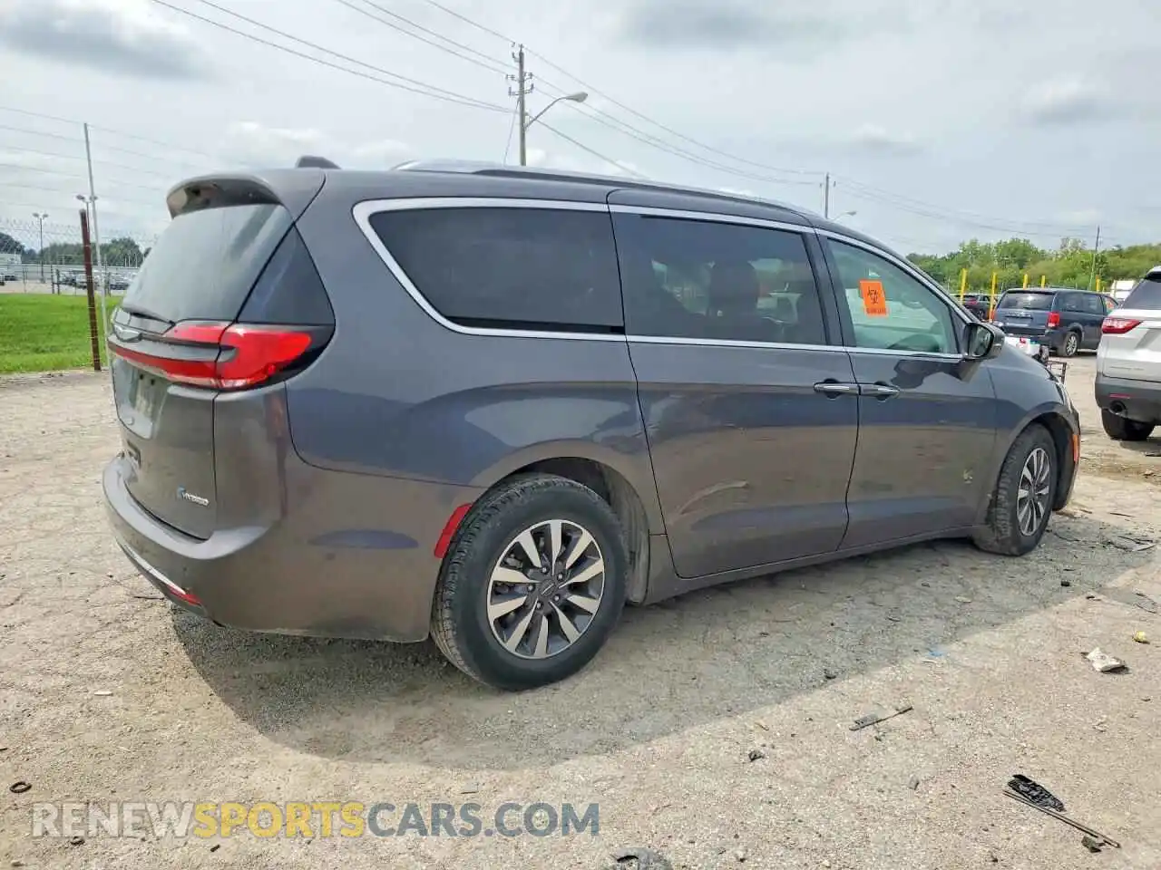 3 Photograph of a damaged car 2C4RC1L75MR596330 CHRYSLER PACIFICA 2021