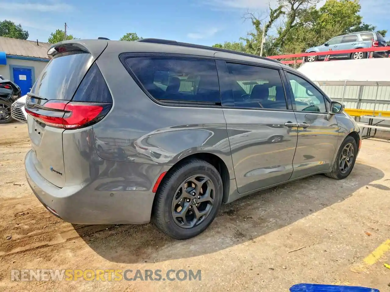 3 Photograph of a damaged car 2C4RC1S71MR545389 CHRYSLER PACIFICA 2021