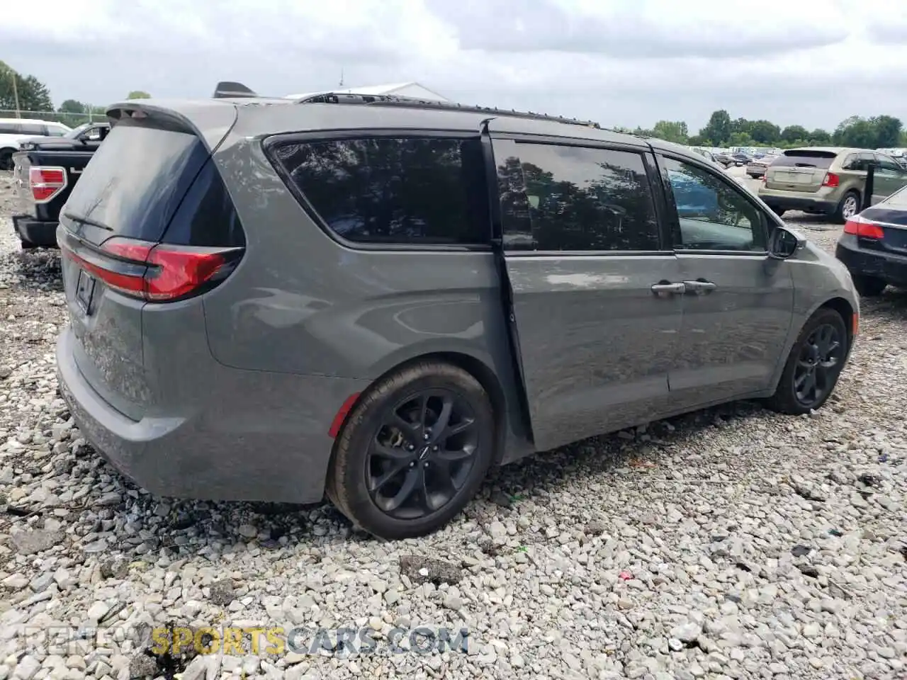 3 Photograph of a damaged car 2C4RC1BG0NR101681 CHRYSLER PACIFICA 2022