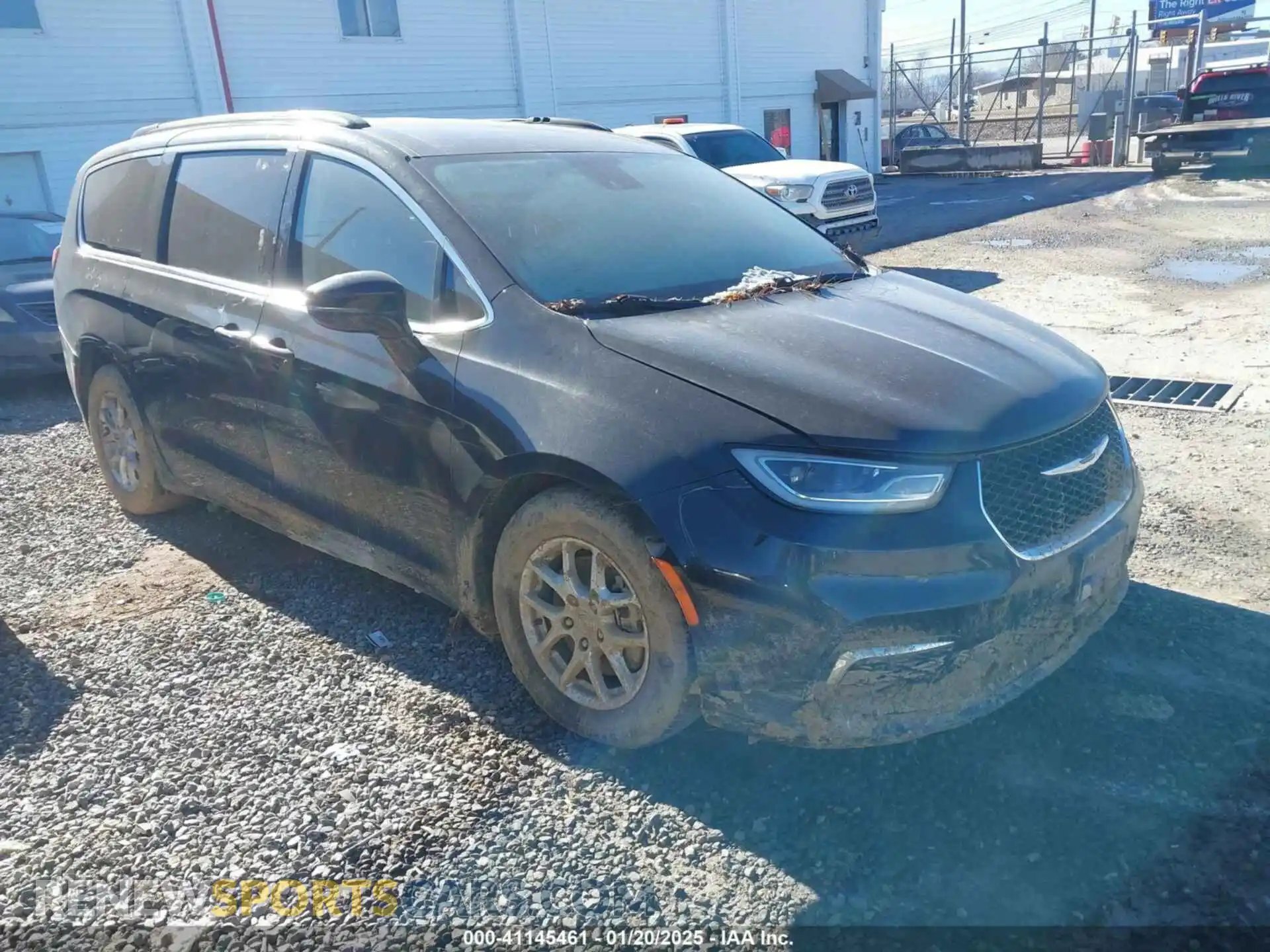1 Photograph of a damaged car 2C4RC1BG0NR162464 CHRYSLER PACIFICA 2022
