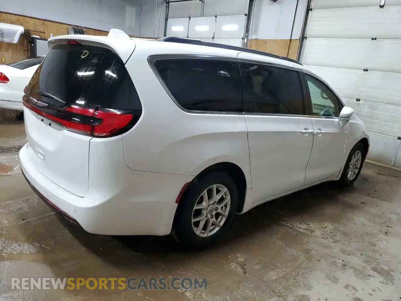 3 Photograph of a damaged car 2C4RC1BG1NR115234 CHRYSLER PACIFICA 2022