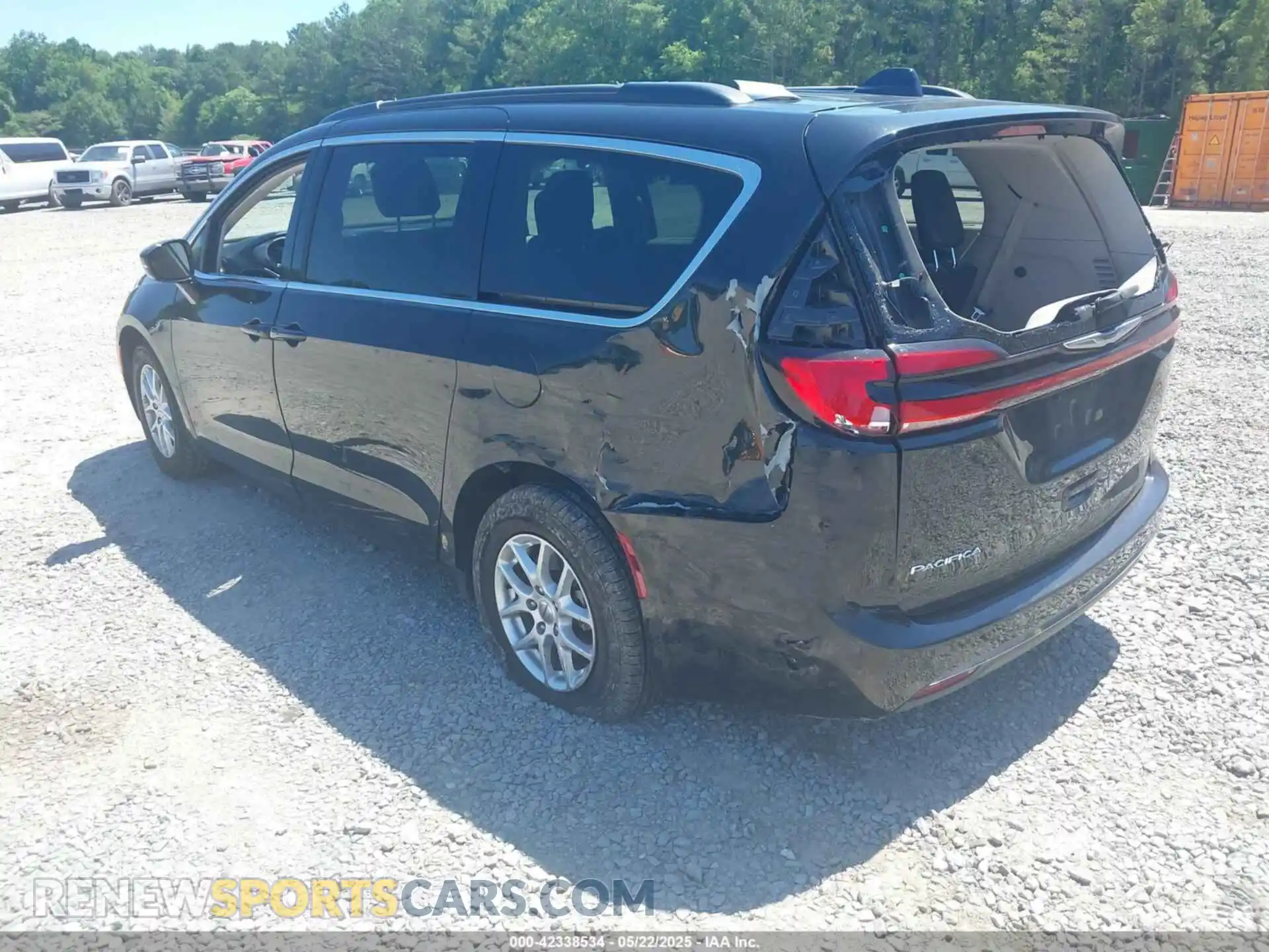 3 Photograph of a damaged car 2C4RC1BG1NR117291 CHRYSLER PACIFICA 2022