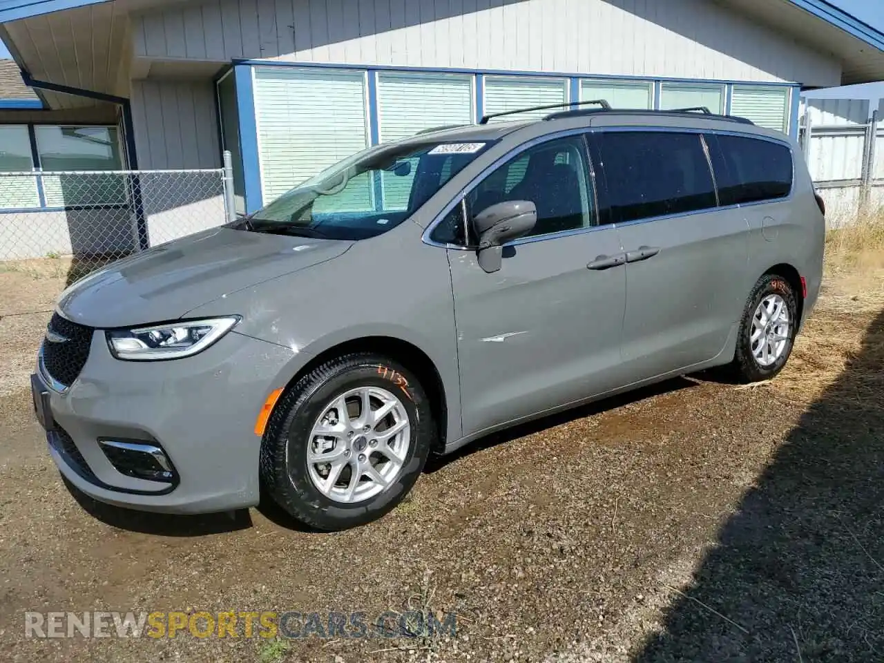 1 Photograph of a damaged car 2C4RC1BG1NR132907 CHRYSLER PACIFICA 2022