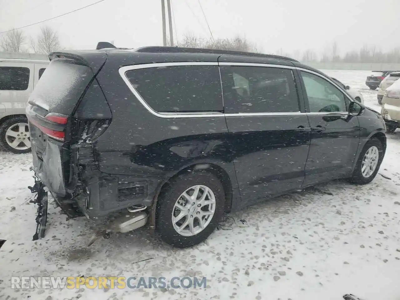 3 Photograph of a damaged car 2C4RC1BG1NR135516 CHRYSLER PACIFICA 2022