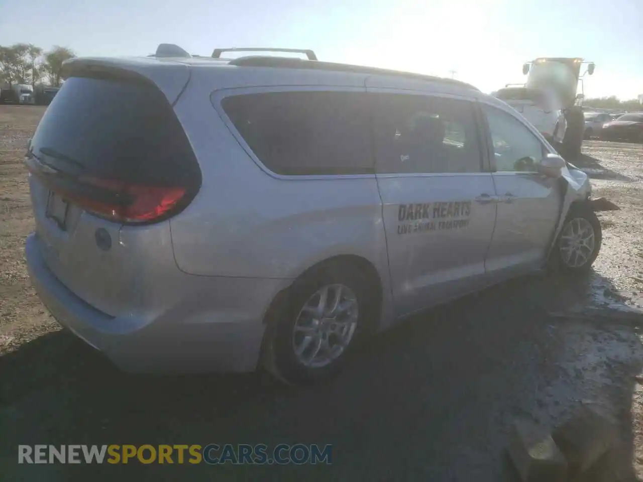 3 Photograph of a damaged car 2C4RC1BG1NR152168 CHRYSLER PACIFICA 2022