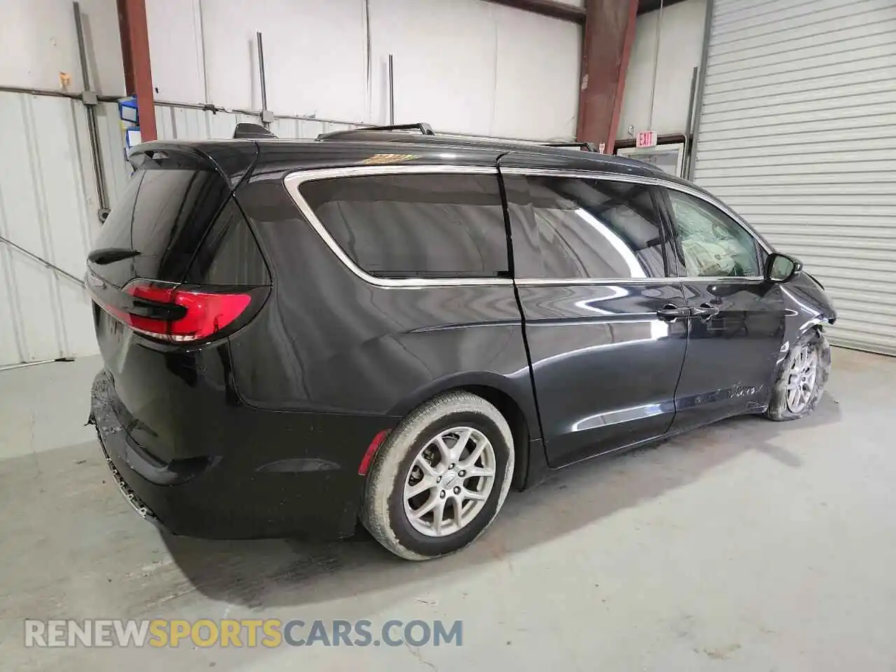3 Photograph of a damaged car 2C4RC1BG1NR170007 CHRYSLER PACIFICA 2022