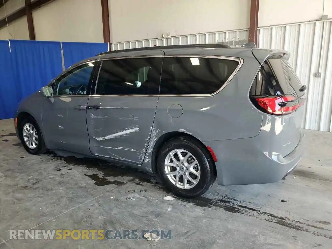 2 Photograph of a damaged car 2C4RC1BG1NR218329 CHRYSLER PACIFICA 2022