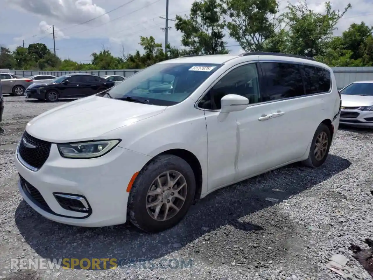 1 Photograph of a damaged car 2C4RC1BG2NR131121 CHRYSLER PACIFICA 2022