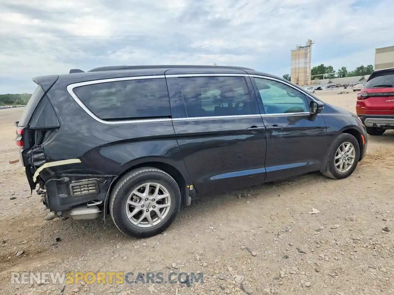 3 Photograph of a damaged car 2C4RC1BG2NR145889 CHRYSLER PACIFICA 2022