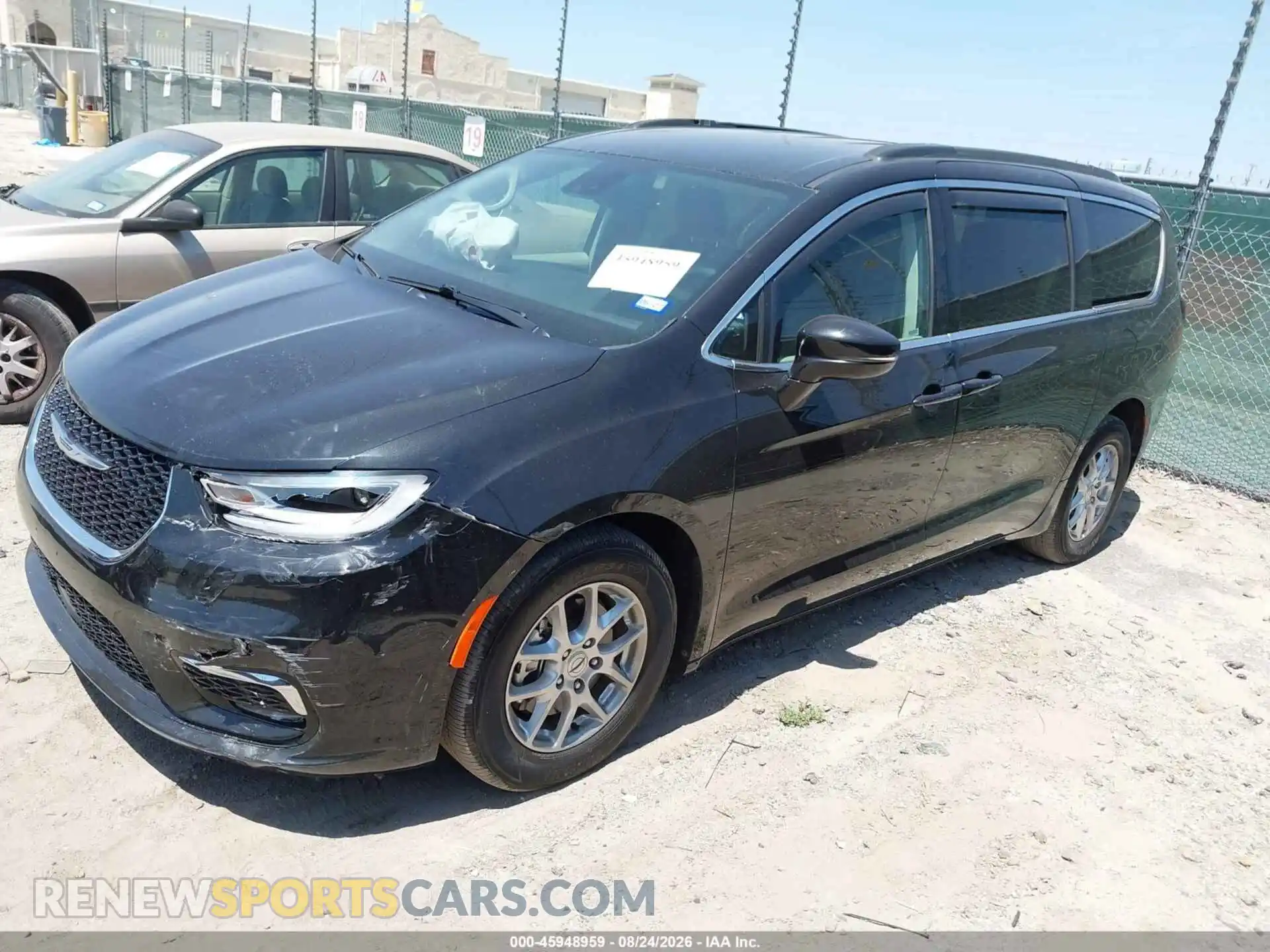 2 fotografías del automóvil dañado 2C4RC1BG2NR176897 CHRYSLER PACIFICA 2022