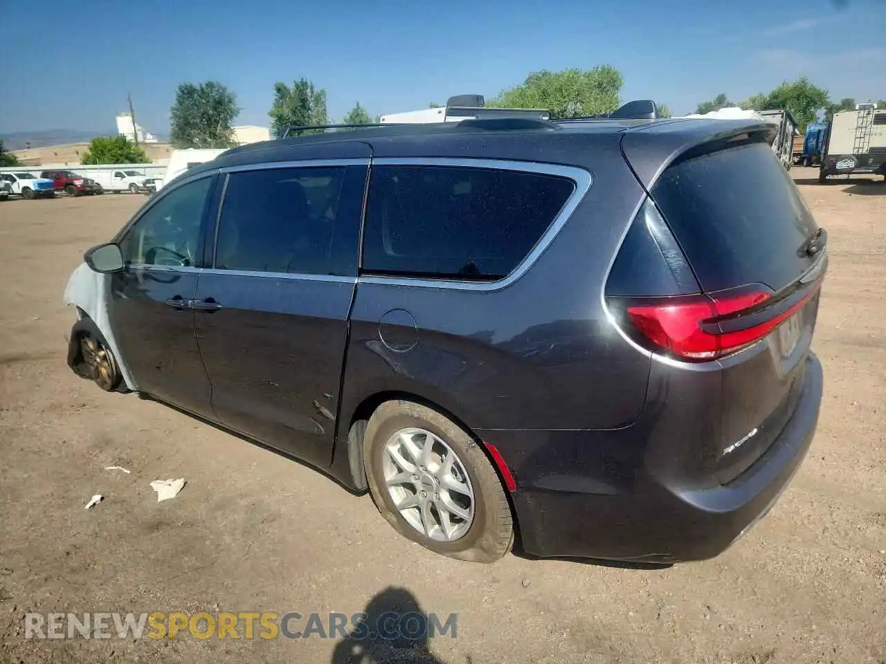 2 Фотография поврежденного автомобиля 2C4RC1BG2NR188807 CHRYSLER PACIFICA 2022