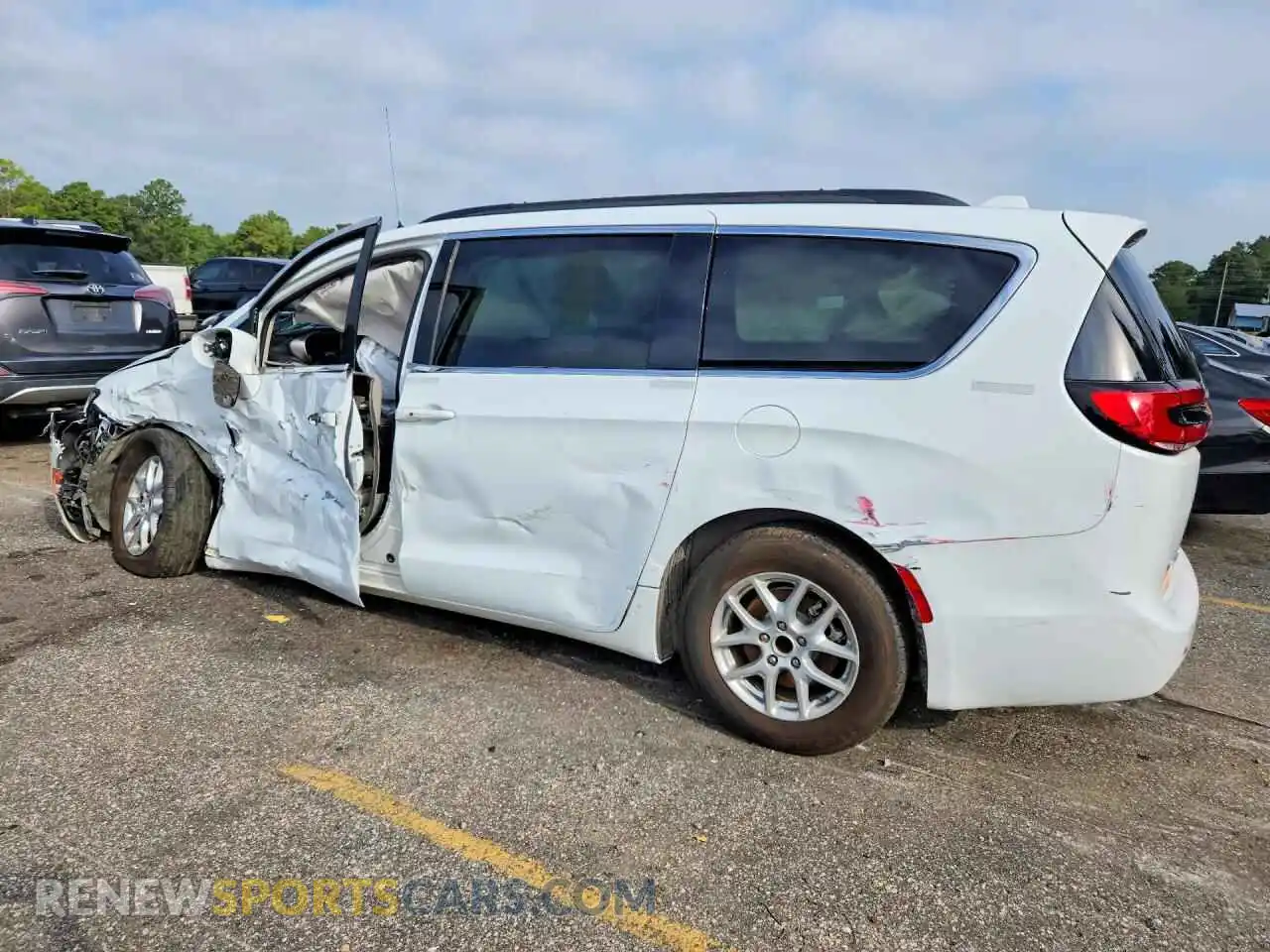 2 Photograph of a damaged car 2C4RC1BG3NR138854 CHRYSLER PACIFICA 2022